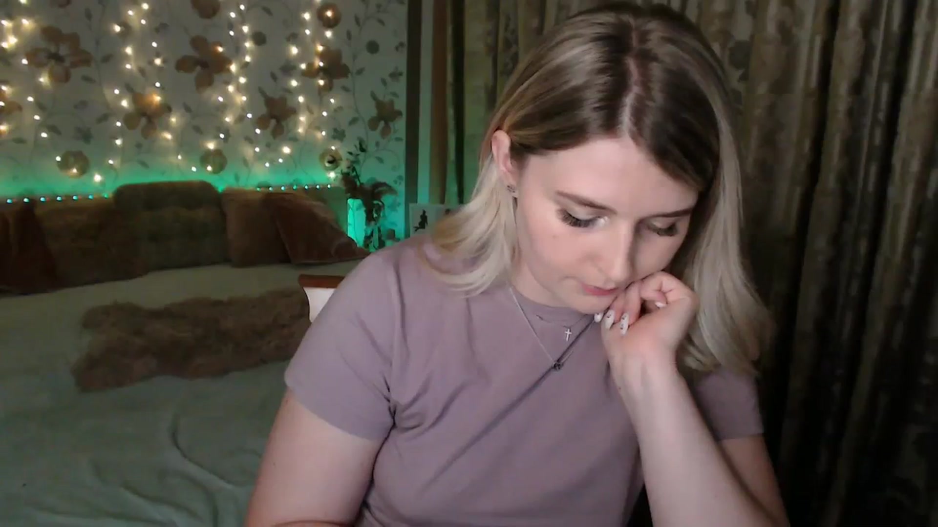Gallery image thumbnail from Nice_Ass007's myfreecams stream on, 08/03/2023, 23:18 image 2 of 20