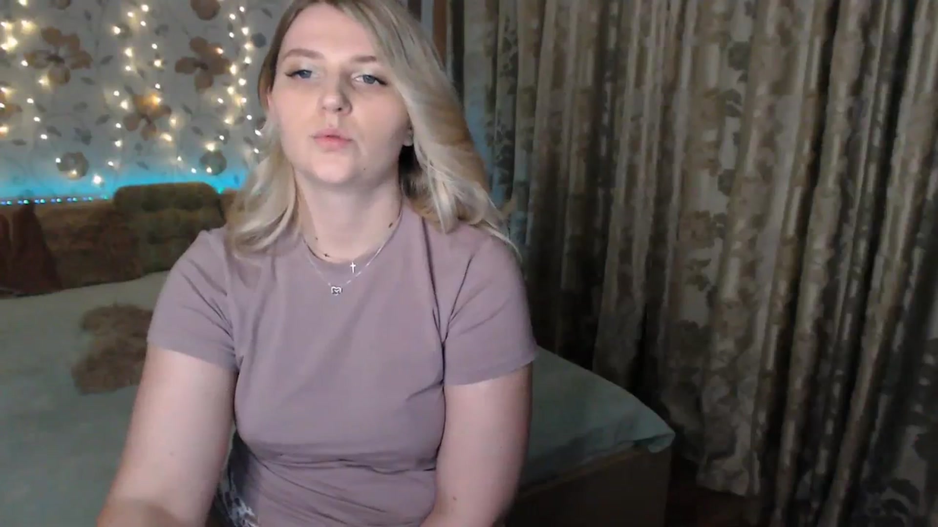 Gallery image thumbnail from Nice_Ass007's myfreecams stream on, 08/03/2023, 23:18 image 16 of 20