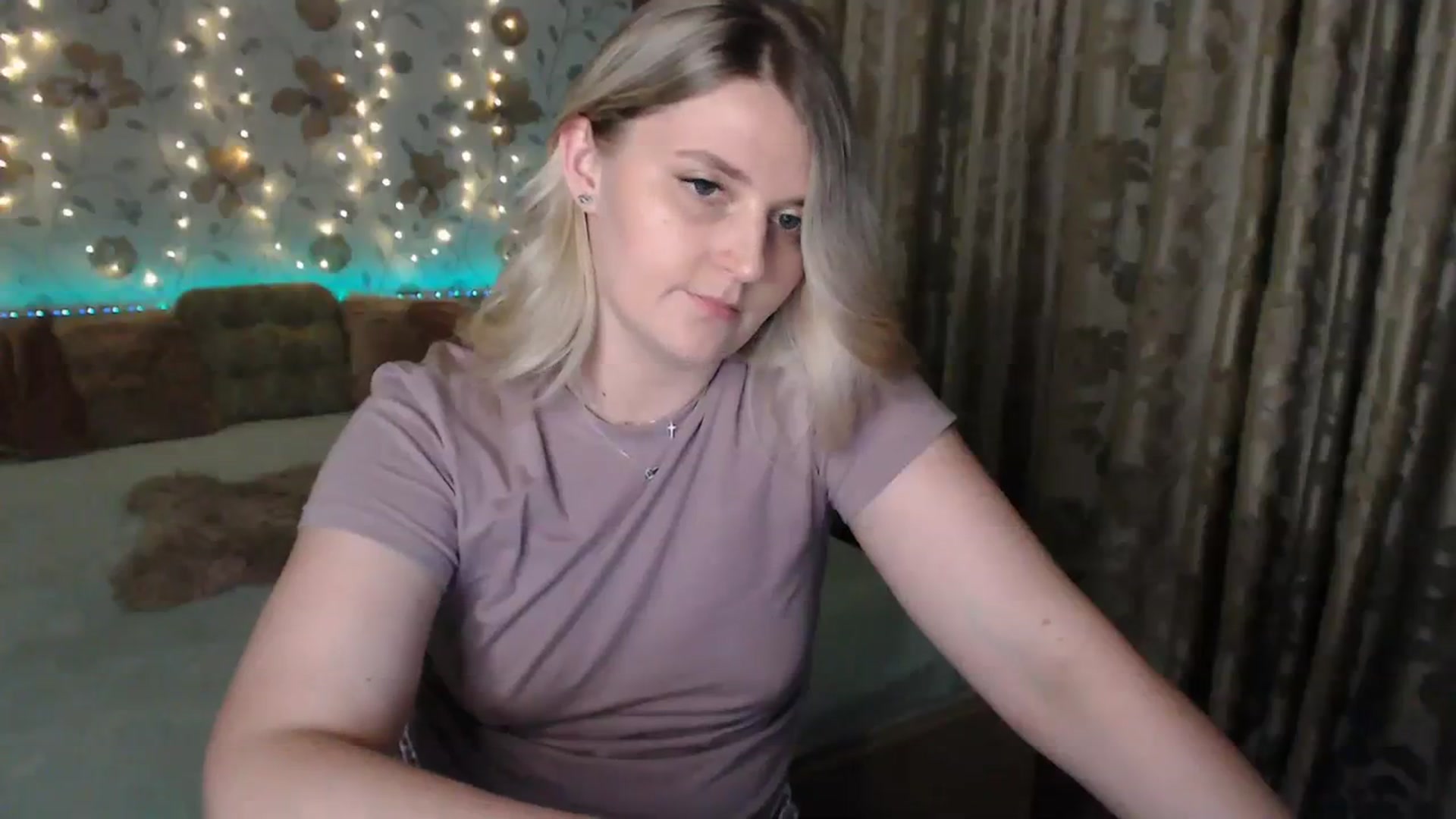 Gallery image thumbnail from Nice_Ass007's myfreecams stream on, 08/03/2023, 23:18 image 13 of 20