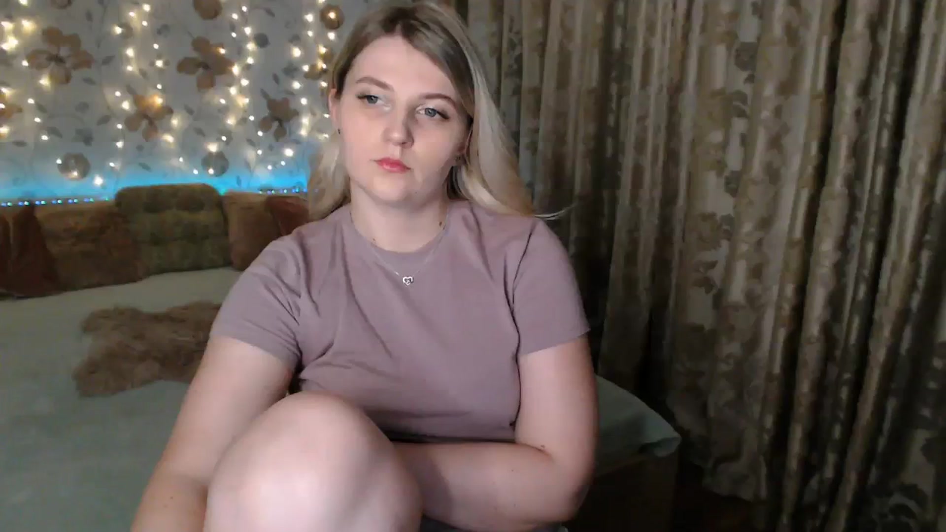 Gallery image thumbnail from Nice_Ass007's myfreecams stream on, 08/04/2023, 24:53 image 8 of 20