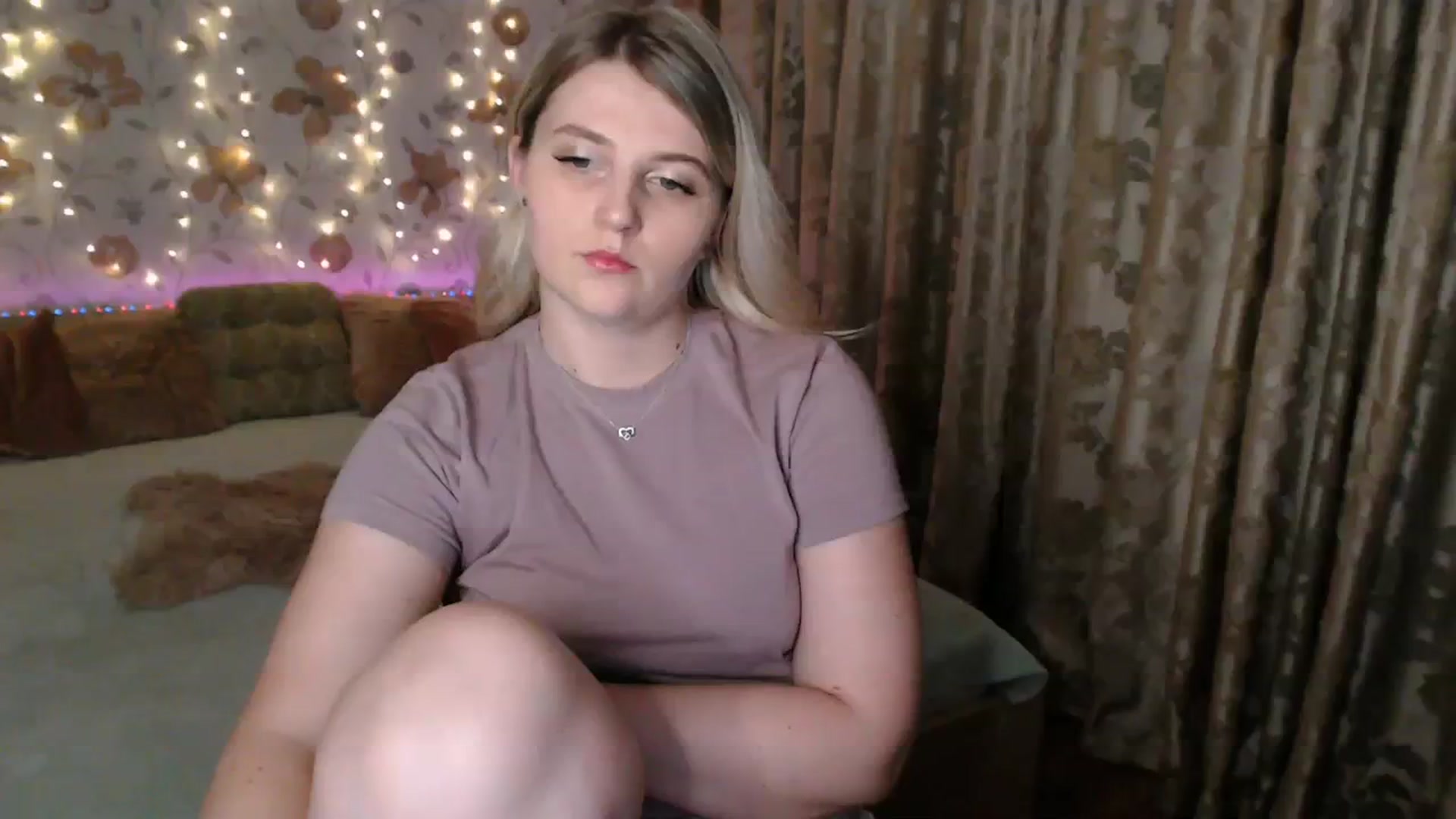 Gallery image thumbnail from Nice_Ass007's myfreecams stream on, 08/04/2023, 24:53 image 9 of 20