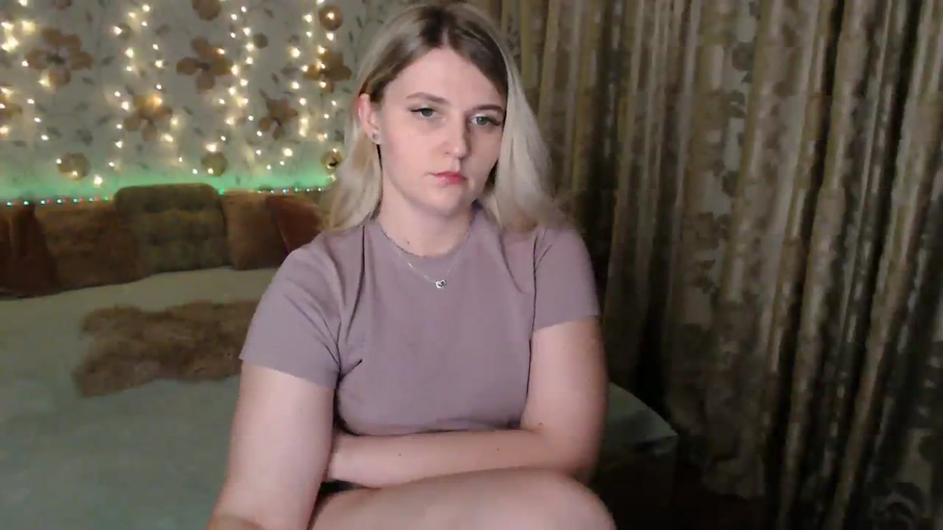 Gallery image thumbnail from Nice_Ass007's myfreecams stream on, 08/04/2023, 24:53 image 13 of 20