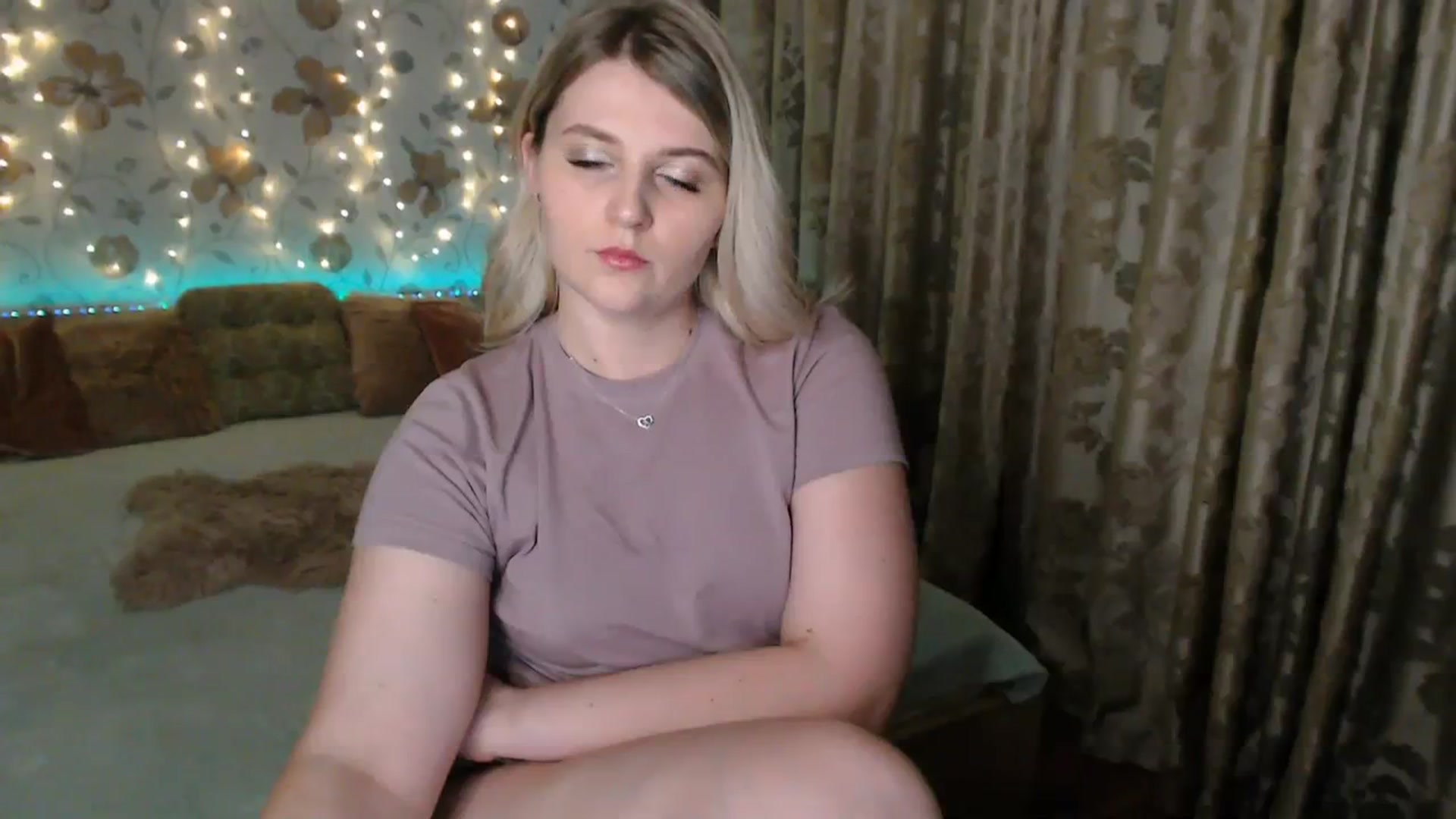 Gallery image thumbnail from Nice_Ass007's myfreecams stream on, 08/04/2023, 24:53 image 11 of 20