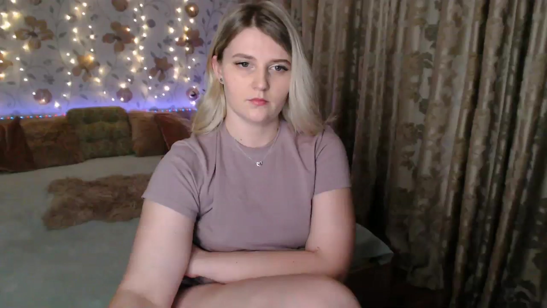 Gallery image thumbnail from Nice_Ass007's myfreecams stream on, 08/04/2023, 24:53 image 18 of 20