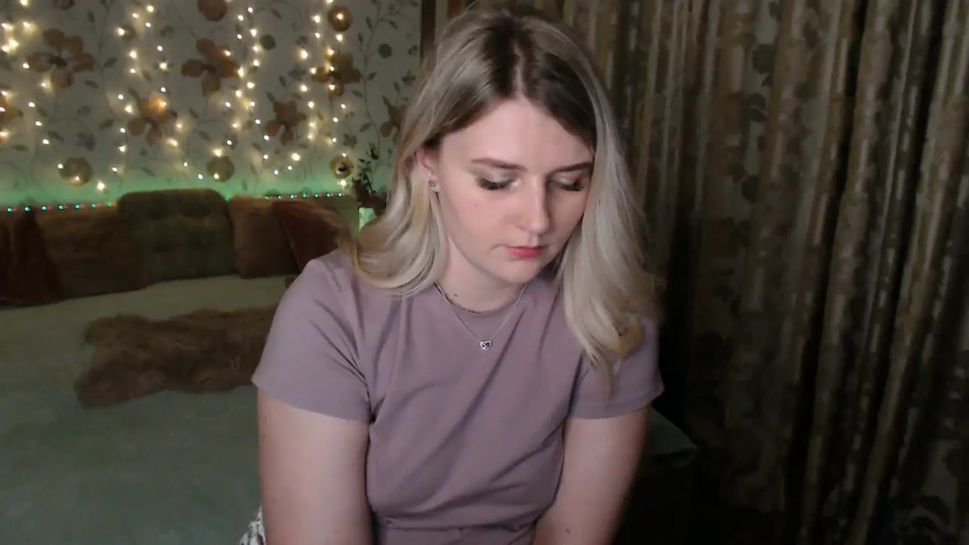 Gallery image thumbnail from Nice_Ass007's myfreecams stream on, 08/04/2023, 01:27 image 3 of 20