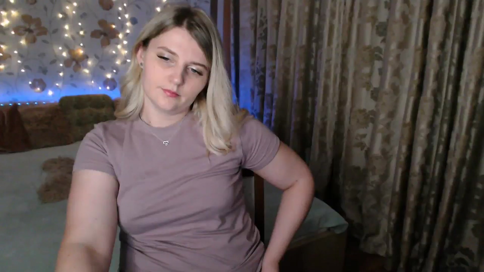 Gallery image thumbnail from Nice_Ass007's myfreecams stream on, 08/04/2023, 01:27 image 4 of 20