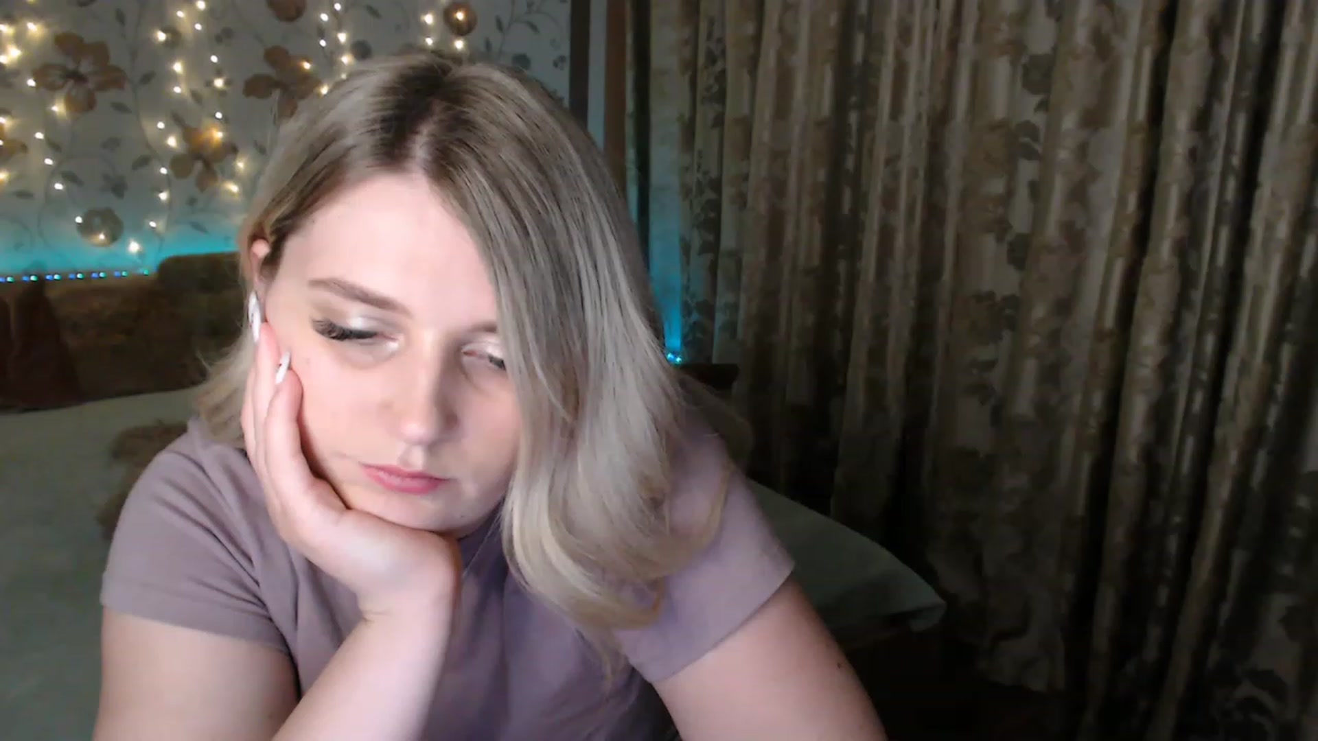 Gallery image thumbnail from Nice_Ass007's myfreecams stream on, 08/04/2023, 02:07 image 3 of 20