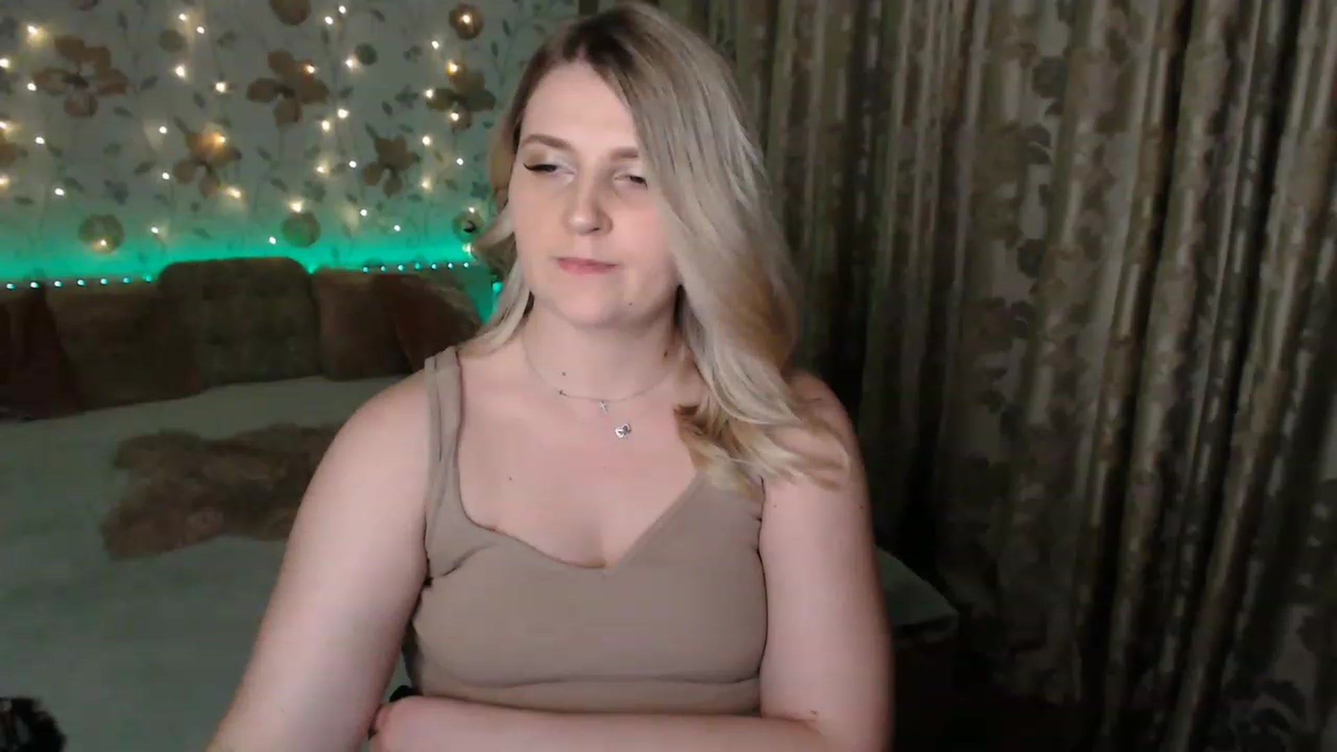 Gallery image thumbnail from Nice_Ass007's myfreecams stream on, 08/04/2023, 21:13 image 13 of 20
