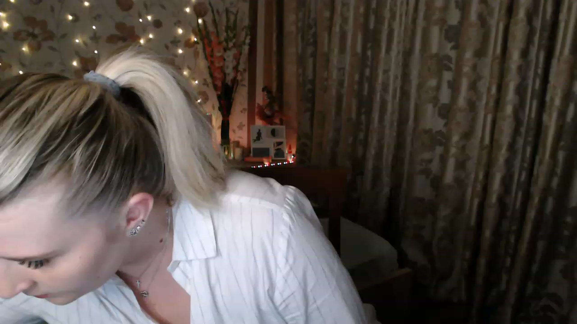 Gallery image thumbnail from Nice_Ass007's myfreecams stream on, 08/06/2023, 24:34 image 16 of 20