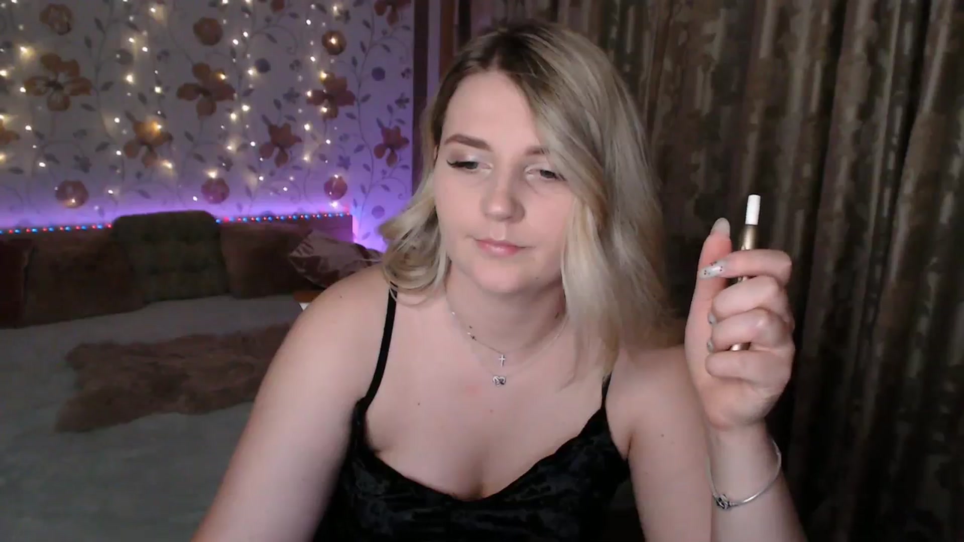 Gallery image thumbnail from Nice_Ass007's myfreecams stream on, 08/08/2023, 20:02 image 16 of 20