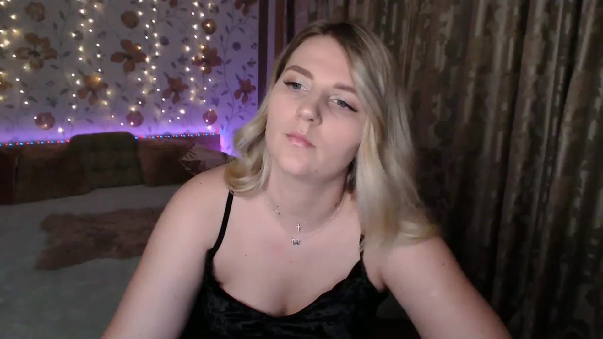 Gallery image thumbnail from Nice_Ass007's myfreecams stream on, 08/08/2023, 20:02 image 17 of 20