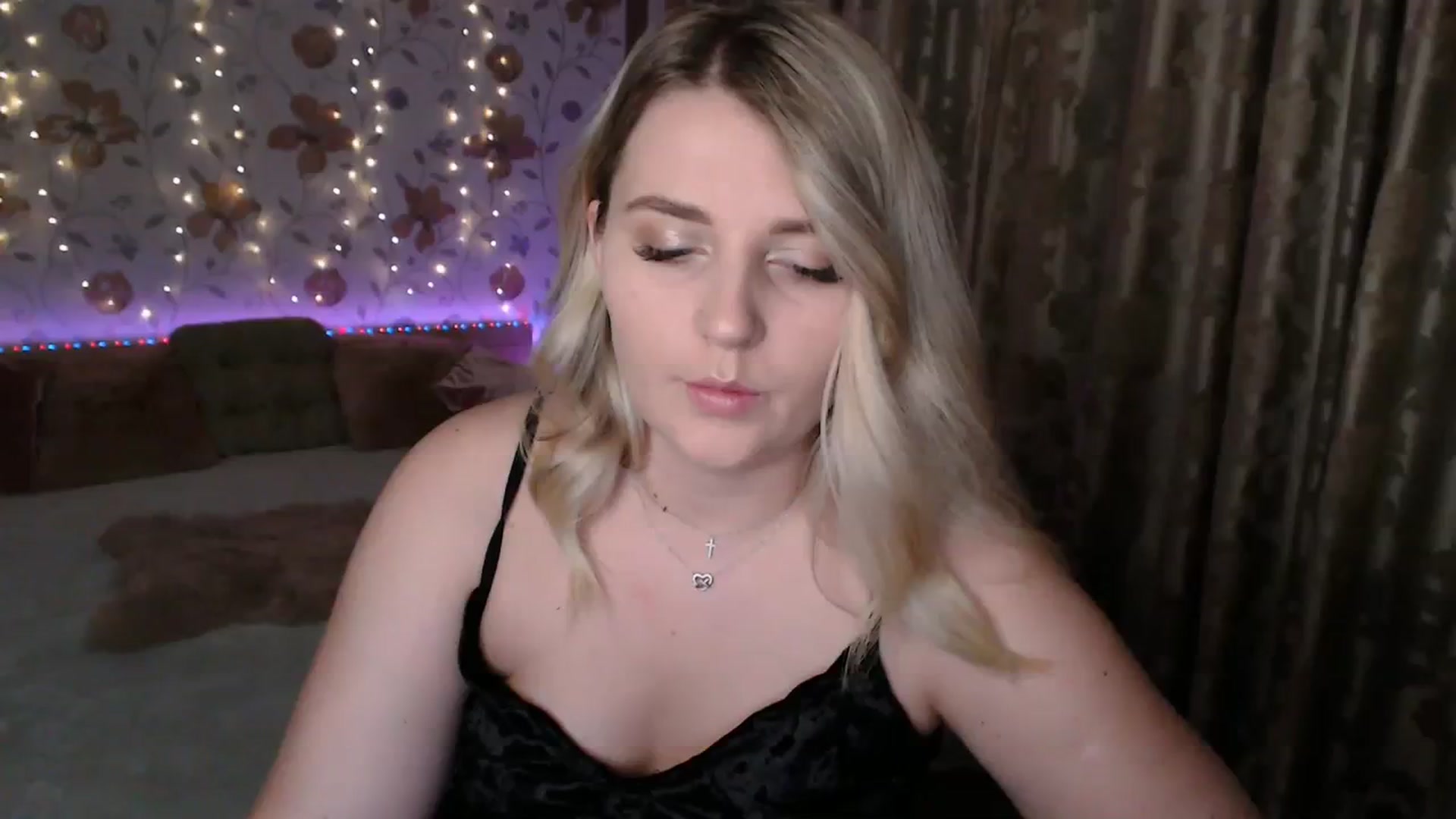 Gallery image thumbnail from Nice_Ass007's myfreecams stream on, 08/08/2023, 20:02 image 10 of 20