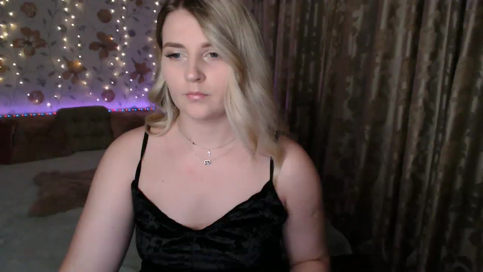 Gallery image thumbnail from Nice_Ass007's myfreecams stream on, 08/08/2023, 20:02 image 8 of 20