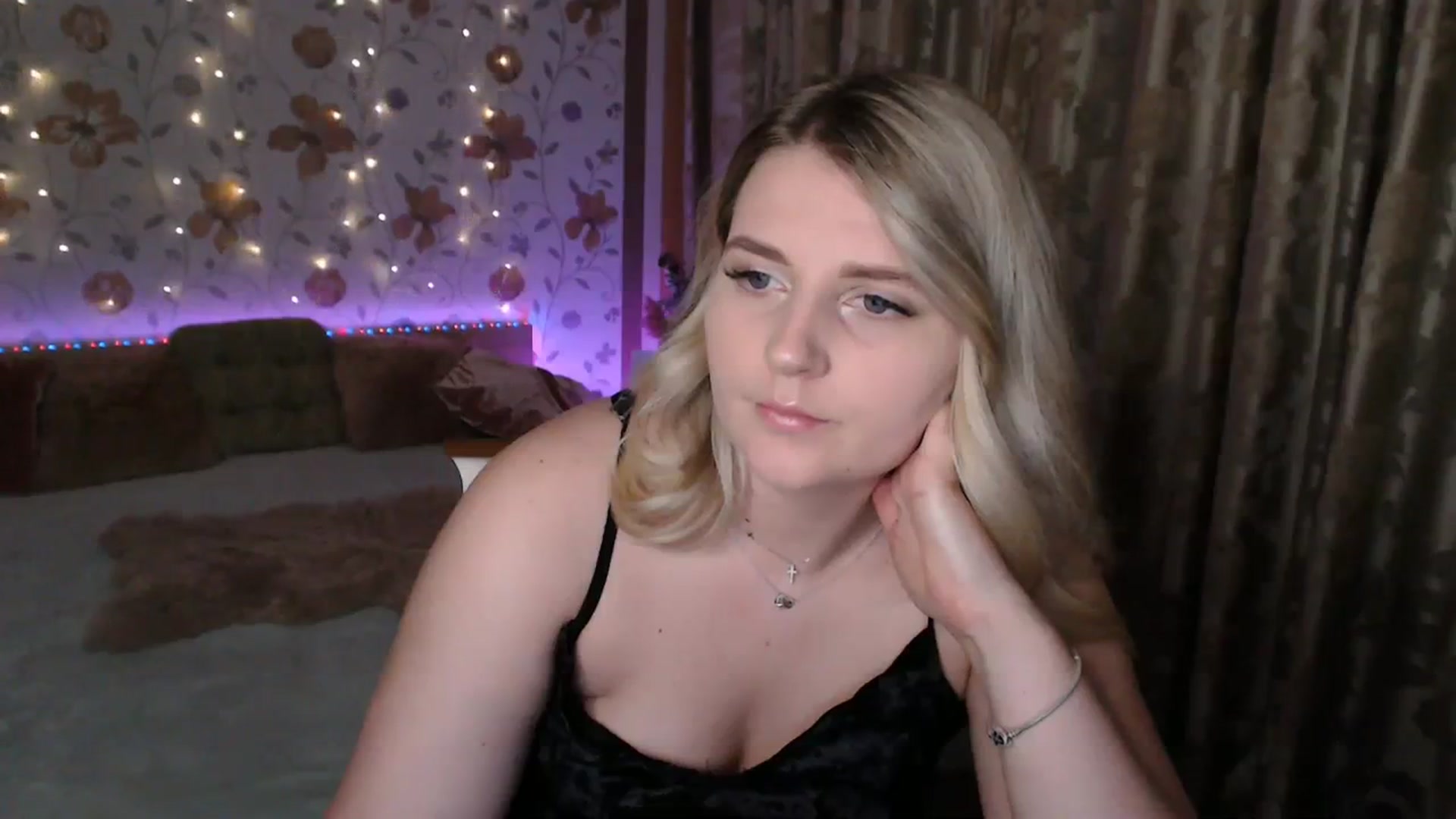 Gallery image thumbnail from Nice_Ass007's myfreecams stream on, 08/08/2023, 20:02 image 19 of 20