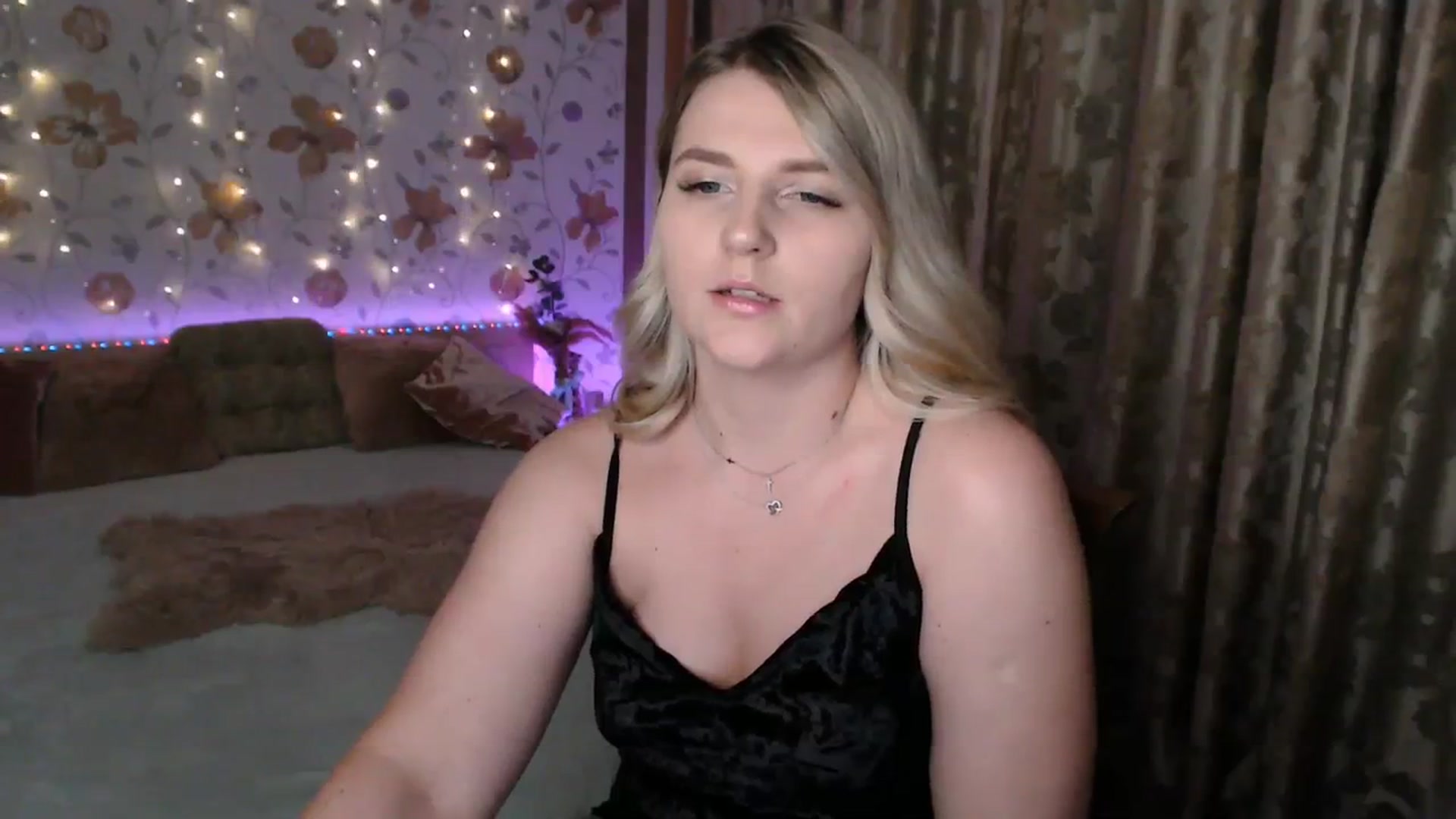 Gallery image thumbnail from Nice_Ass007's myfreecams stream on, 08/08/2023, 22:09 image 9 of 20