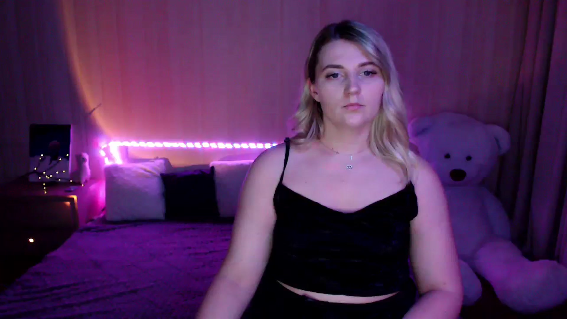 Gallery image thumbnail from Nice_Ass007's myfreecams stream on, 08/09/2023, 02:07 image 12 of 20