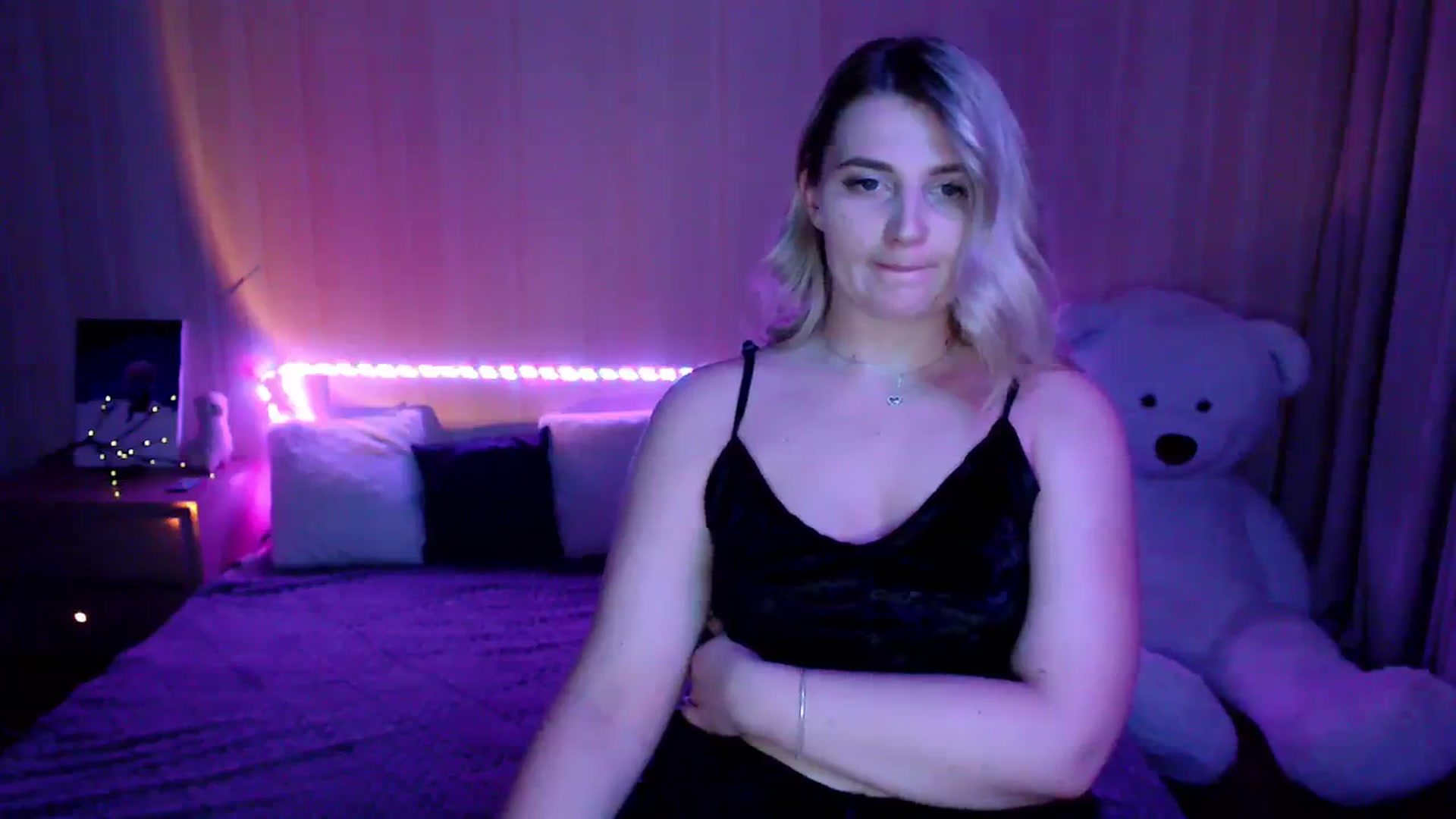Gallery image thumbnail from Nice_Ass007's myfreecams stream on, 08/09/2023, 02:07 image 5 of 20