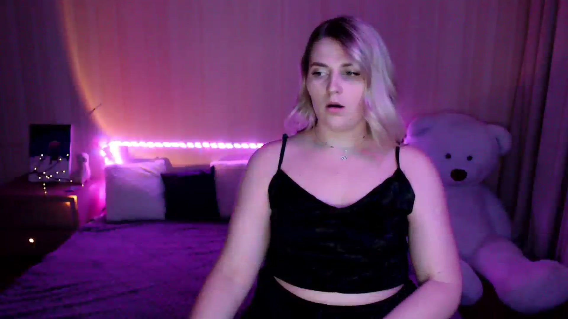 Gallery image thumbnail from Nice_Ass007's myfreecams stream on, 08/09/2023, 02:07 image 8 of 20