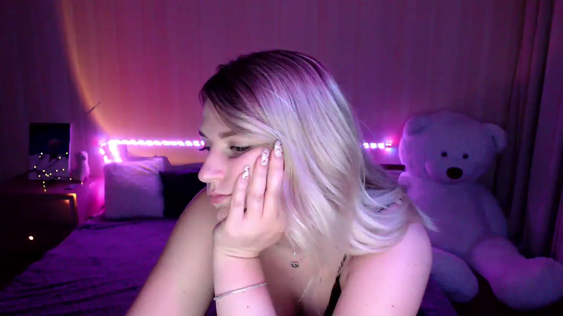 Gallery image thumbnail from Nice_Ass007's myfreecams stream on, 08/09/2023, 02:07 image 6 of 20