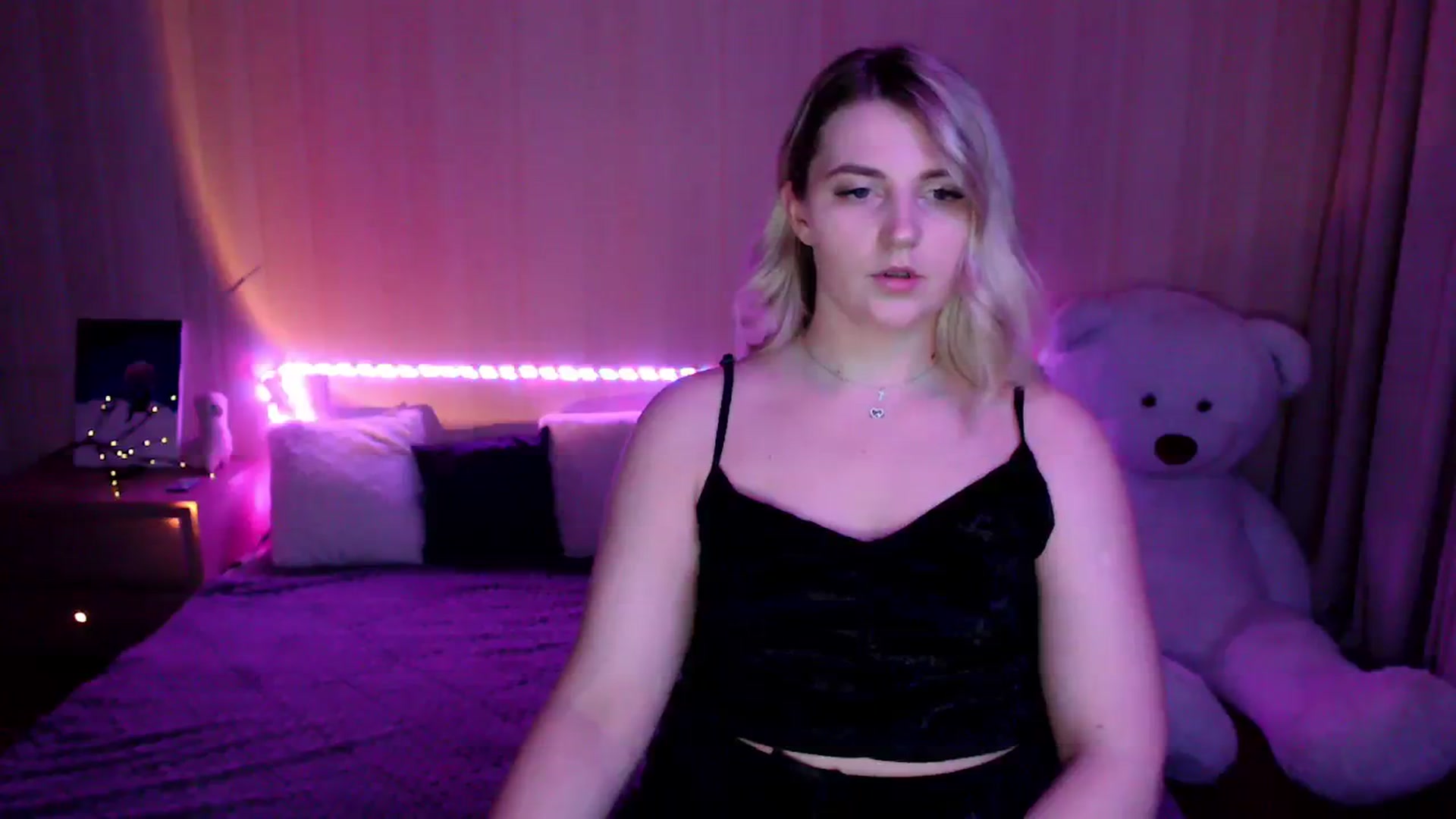 Gallery image thumbnail from Nice_Ass007's myfreecams stream on, 08/09/2023, 02:07 image 9 of 20