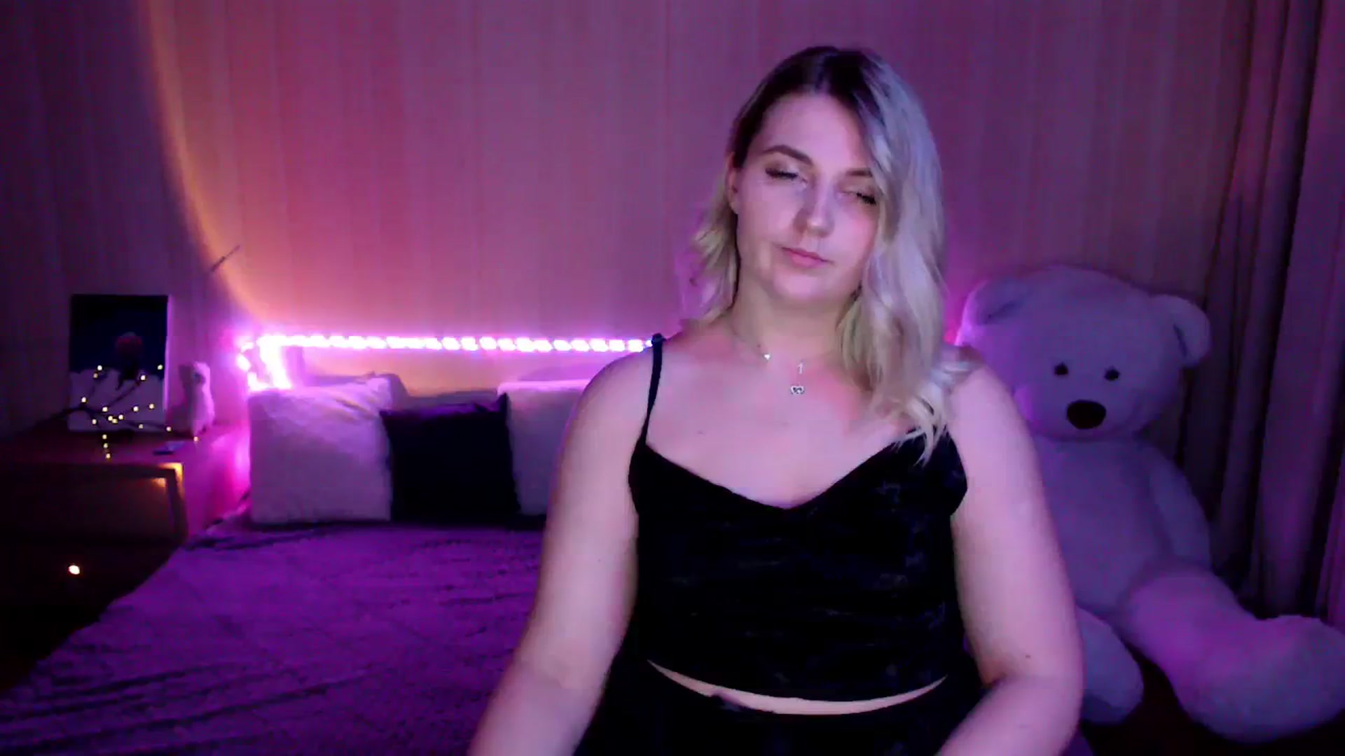 Gallery image thumbnail from Nice_Ass007's myfreecams stream on, 08/09/2023, 02:07 image 11 of 20