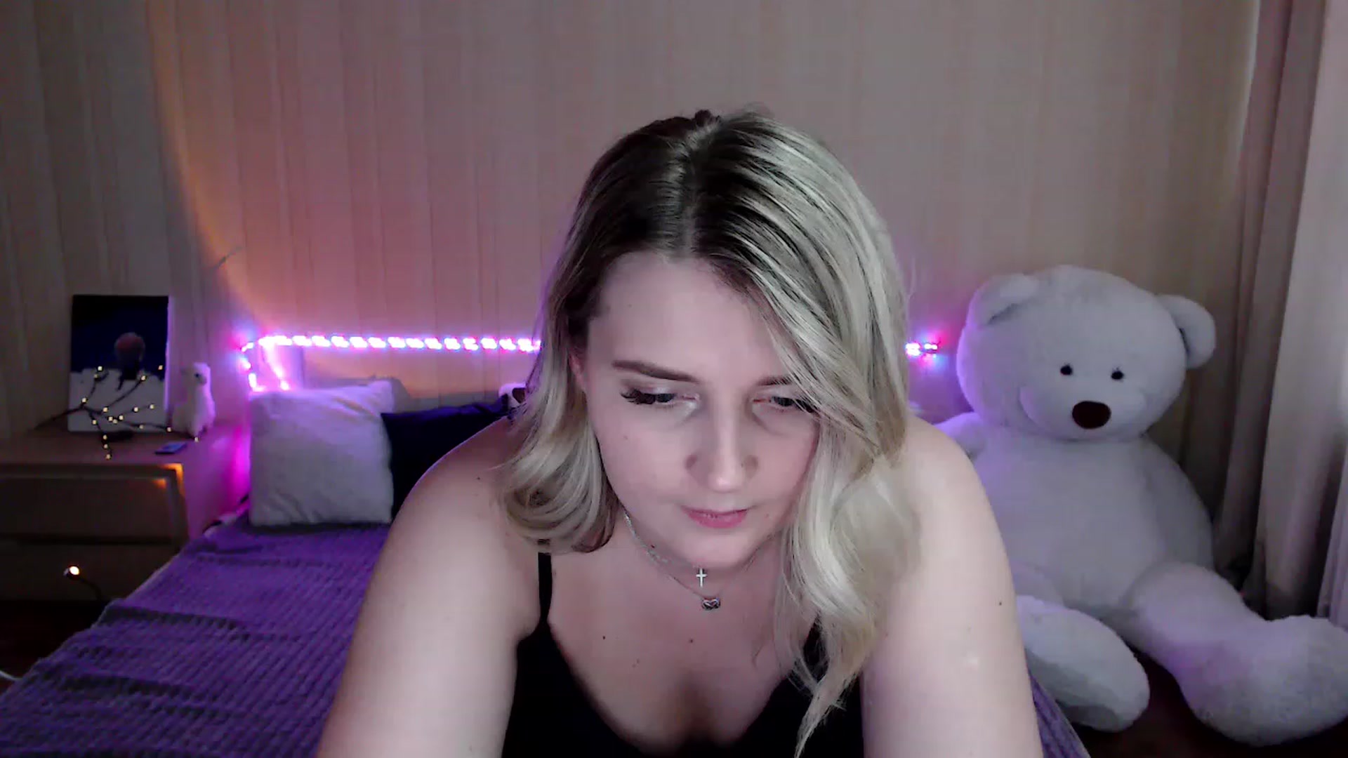 Gallery image thumbnail from Nice_Ass007's myfreecams stream on, 08/09/2023, 04:59 image 17 of 20