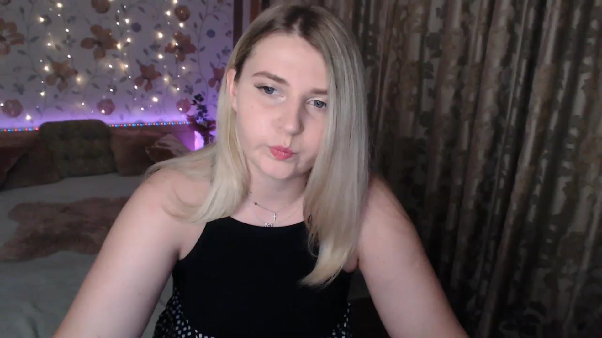Gallery image thumbnail from Nice_Ass007's myfreecams stream on, 08/10/2023, 21:12 image 3 of 20