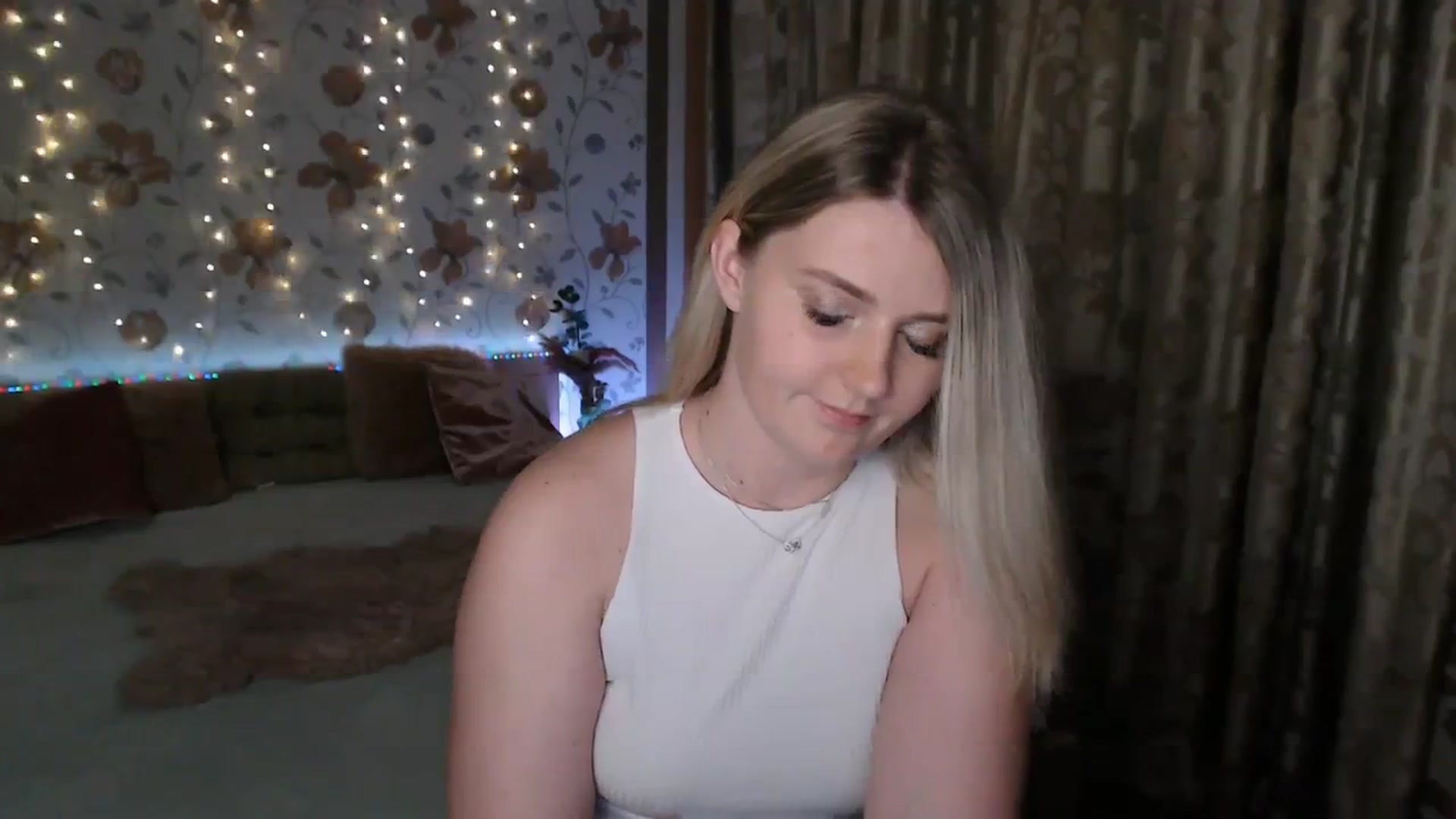Gallery image thumbnail from Nice_Ass007's myfreecams stream on, 08/12/2023, 21:24 image 17 of 20