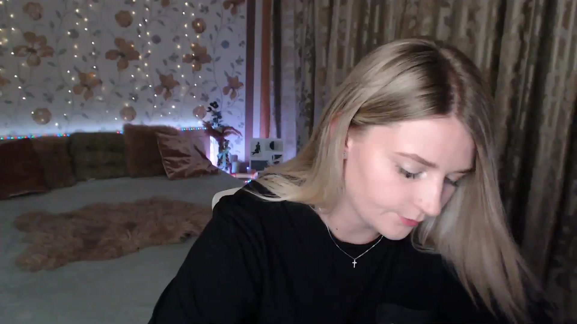 Gallery image thumbnail from Nice_Ass007's myfreecams stream on, 08/15/2023, 20:29 image 12 of 20