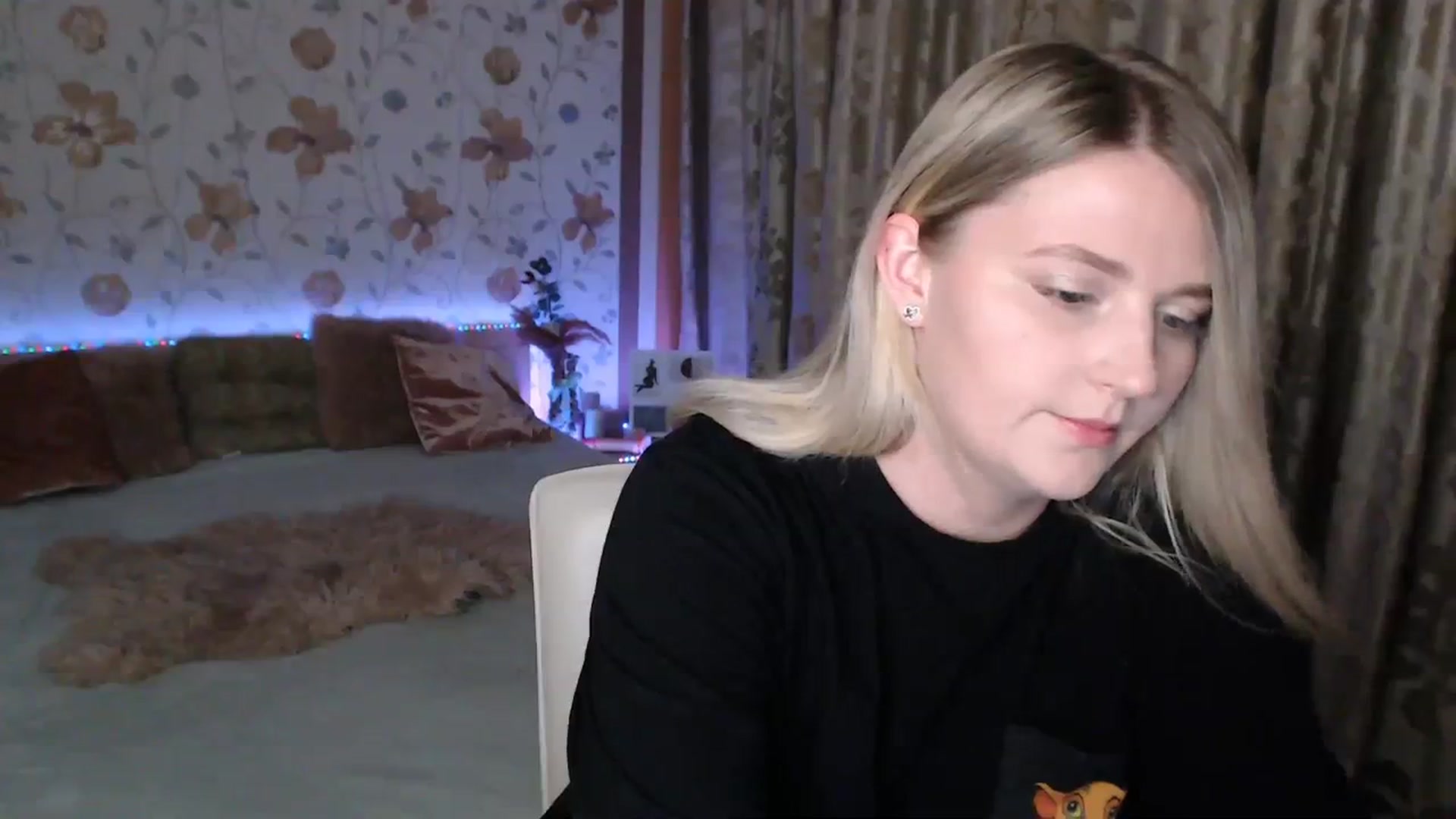 Gallery image thumbnail from Nice_Ass007's myfreecams stream on, 08/15/2023, 20:29 image 3 of 20