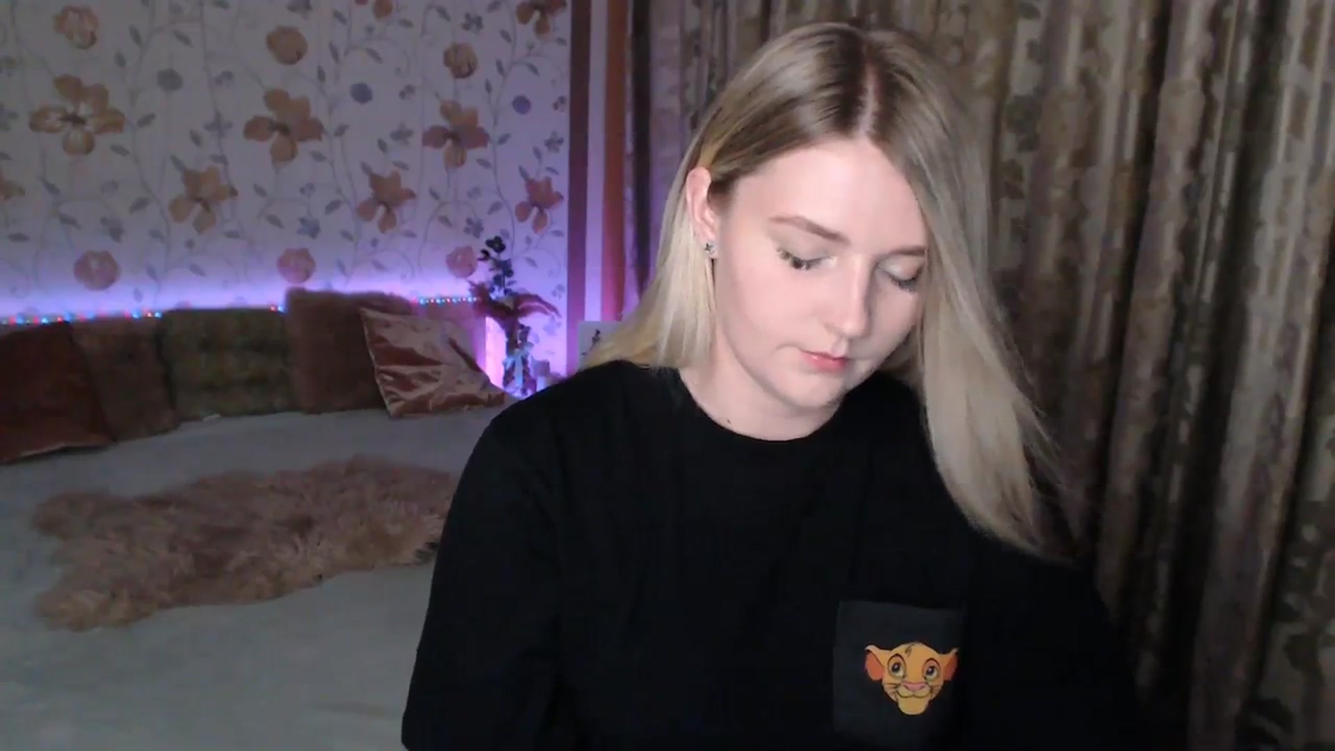 Gallery image thumbnail from Nice_Ass007's myfreecams stream on, 08/15/2023, 20:29 image 7 of 20
