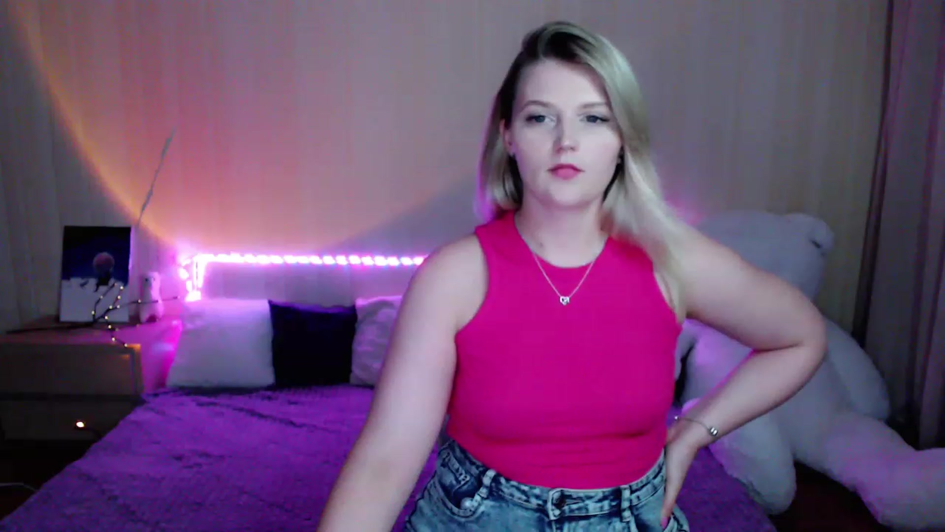 Gallery image thumbnail from Nice_Ass007's myfreecams stream on, 08/16/2023, 20:16 image 3 of 20
