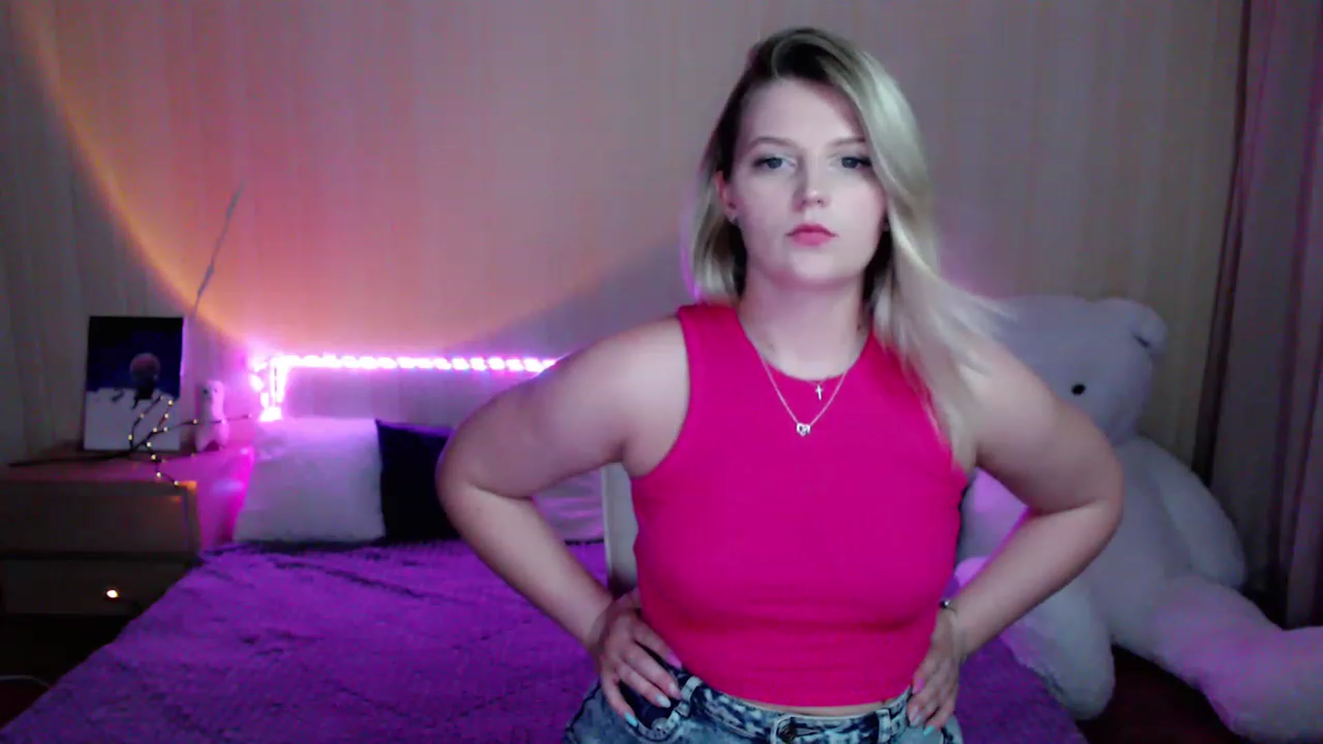 Gallery image thumbnail from Nice_Ass007's myfreecams stream on, 08/16/2023, 20:16 image 6 of 20