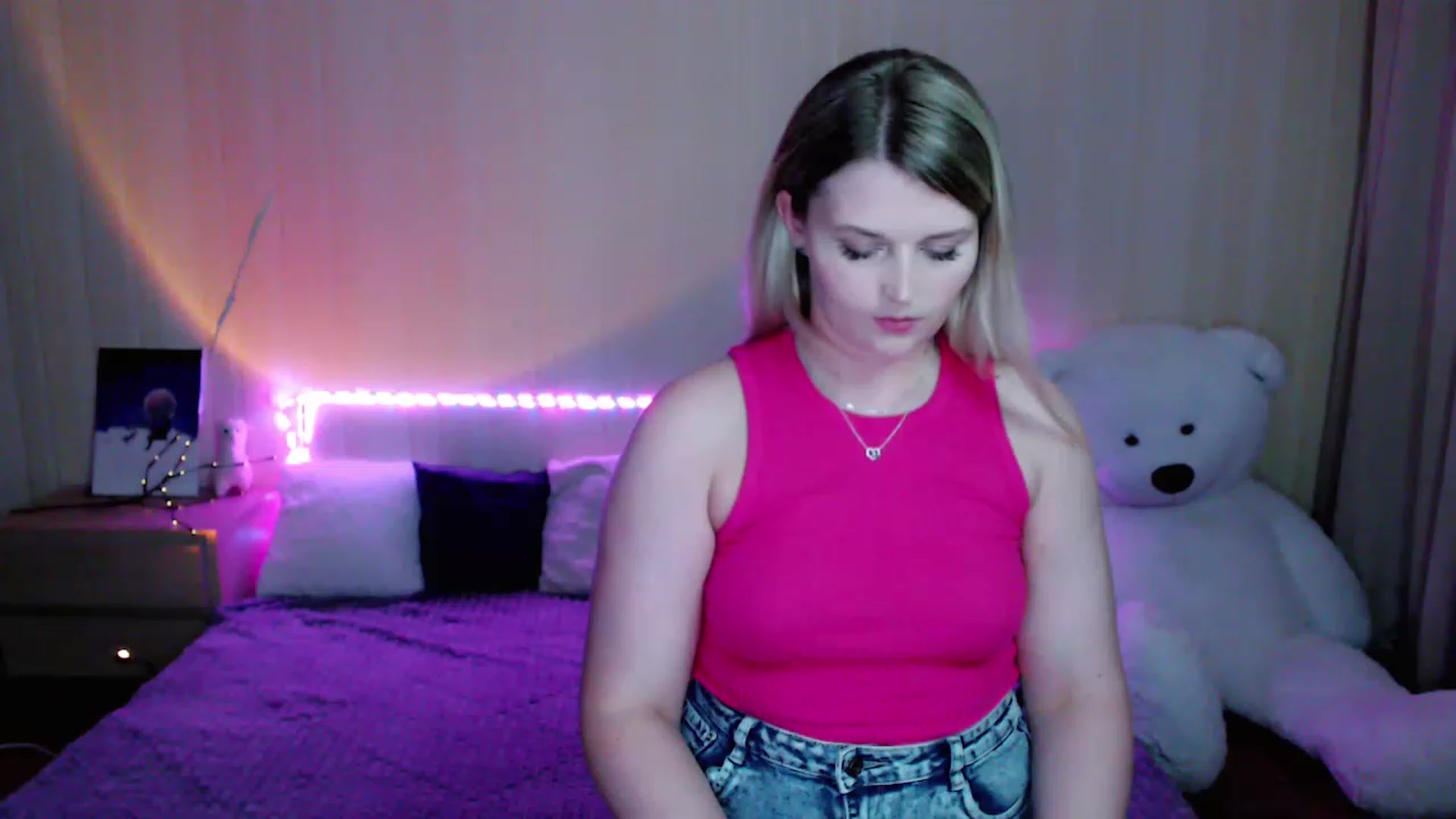 Gallery image thumbnail from Nice_Ass007's myfreecams stream on, 08/16/2023, 20:16 image 2 of 20