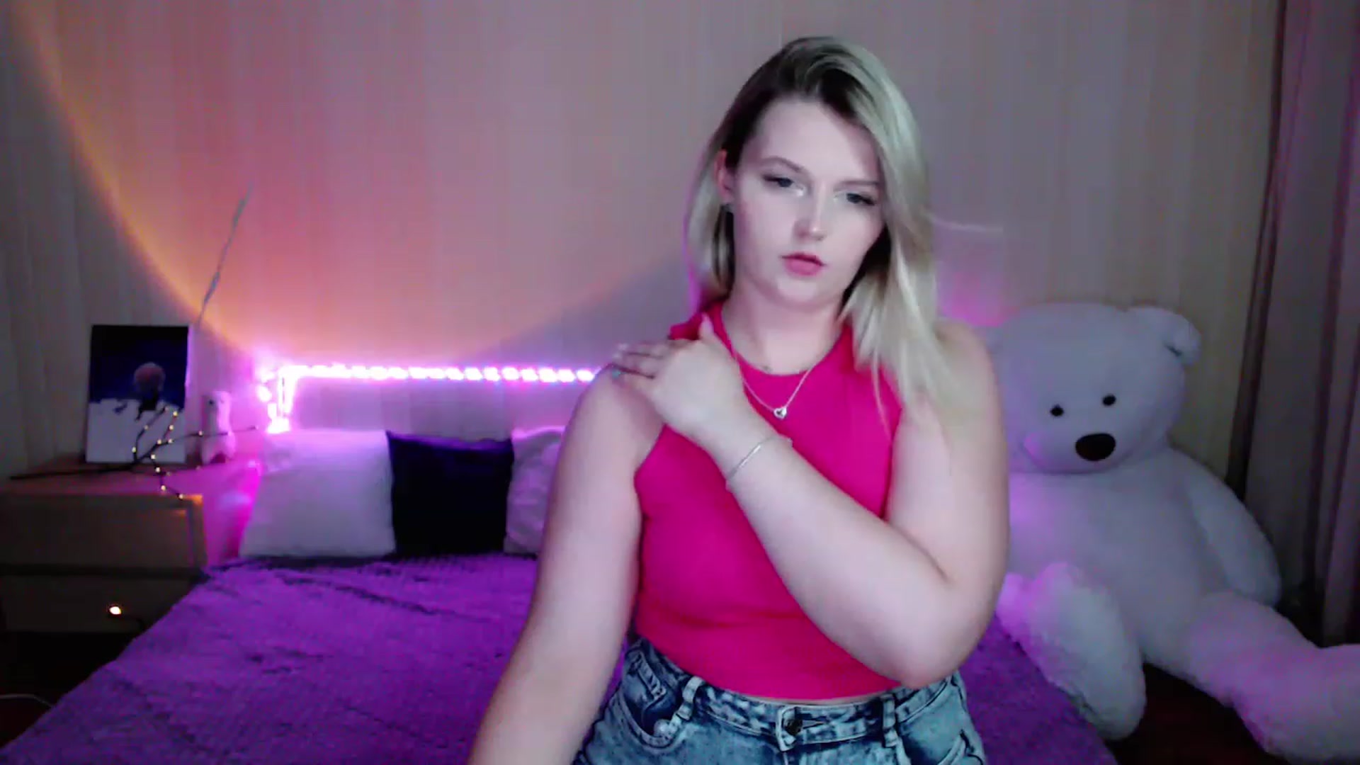 Gallery image thumbnail from Nice_Ass007's myfreecams stream on, 08/16/2023, 20:16 image 4 of 20