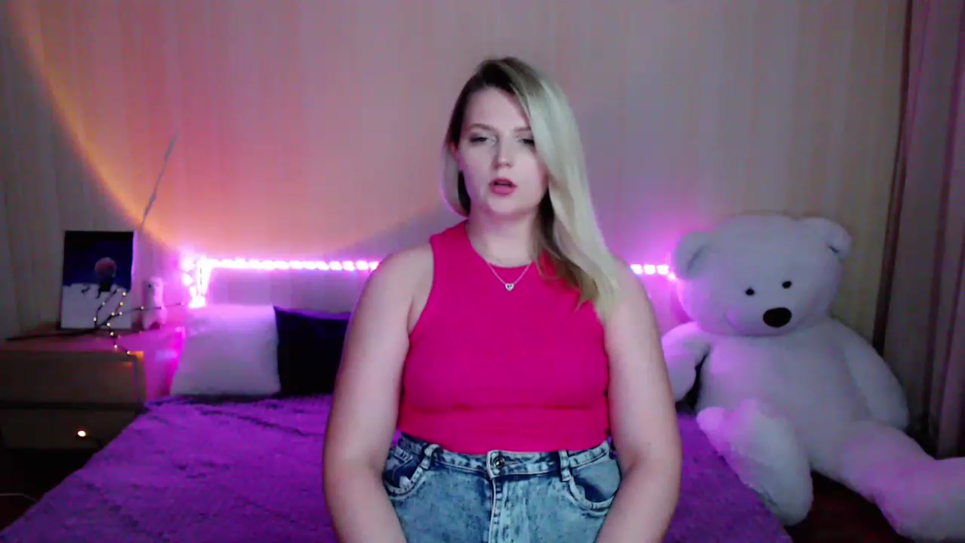 Gallery image thumbnail from Nice_Ass007's myfreecams stream on, 08/16/2023, 20:16 image 18 of 20