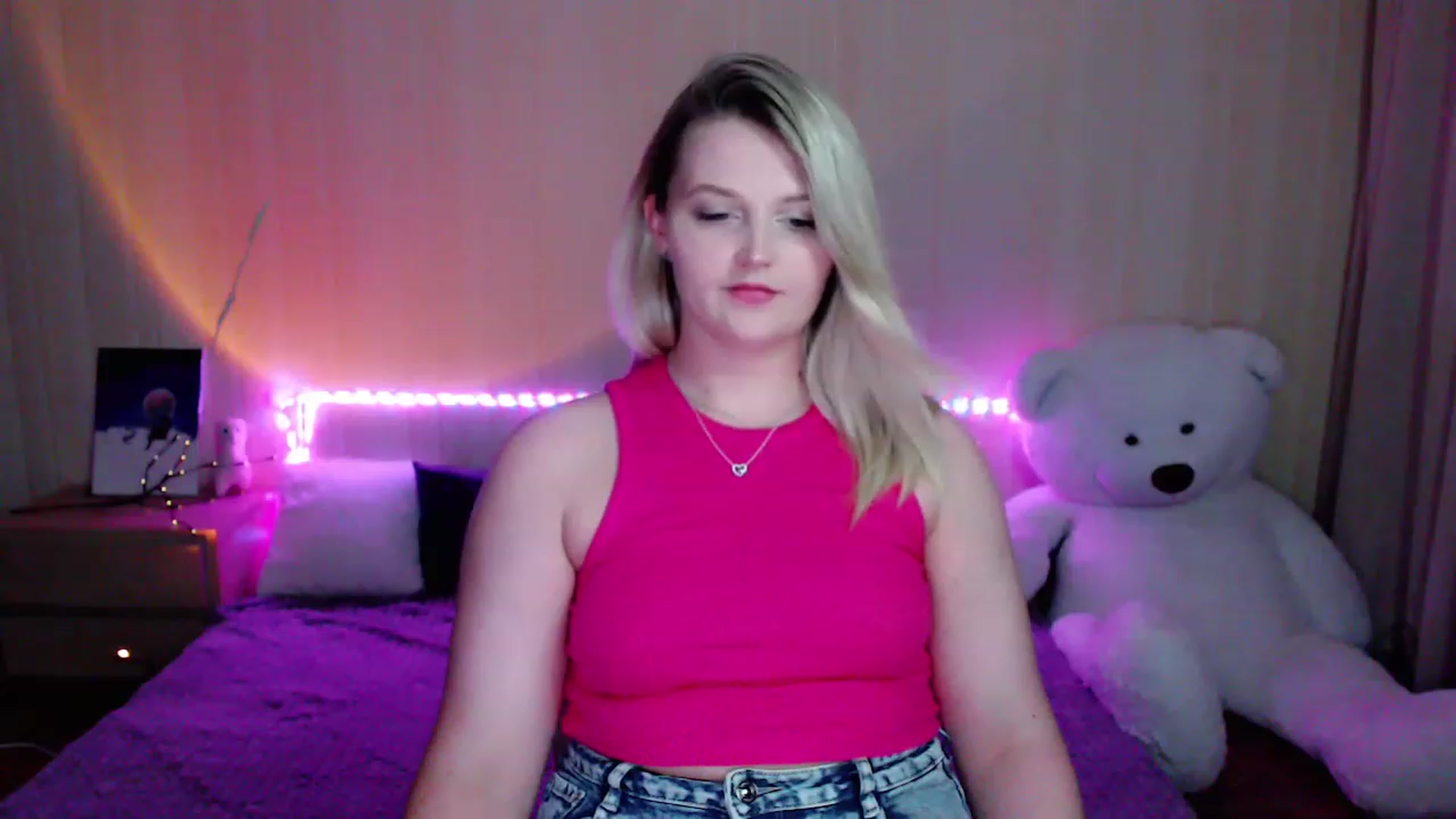 Gallery image thumbnail from Nice_Ass007's myfreecams stream on, 08/16/2023, 20:16 image 11 of 20