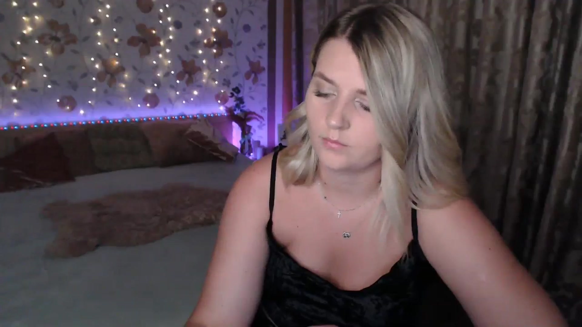 Gallery image thumbnail from Nice_Ass007's myfreecams stream on, 08/19/2023, 19:53 image 5 of 20