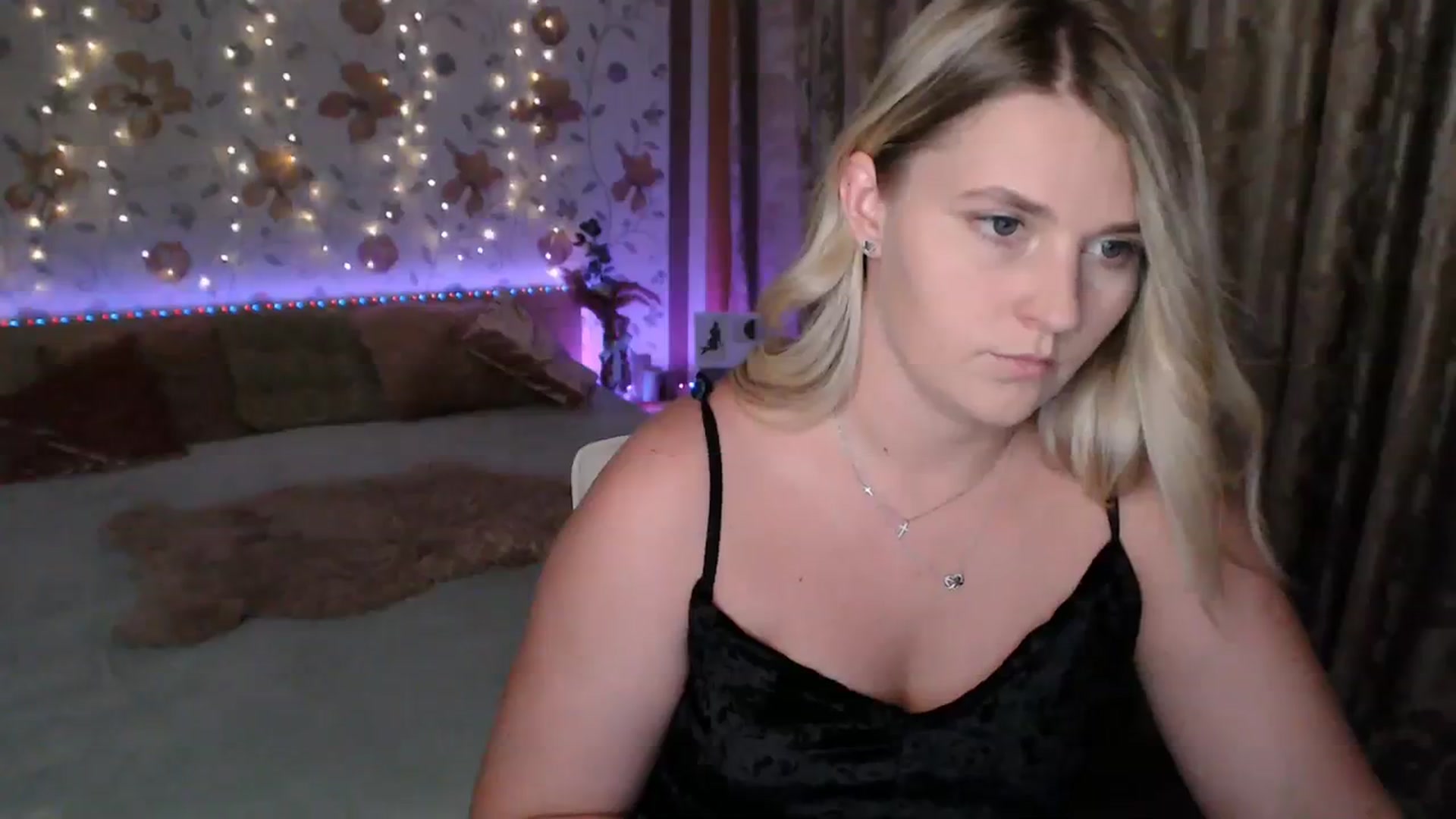 Gallery image thumbnail from Nice_Ass007's myfreecams stream on, 08/19/2023, 19:53 image 20 of 20