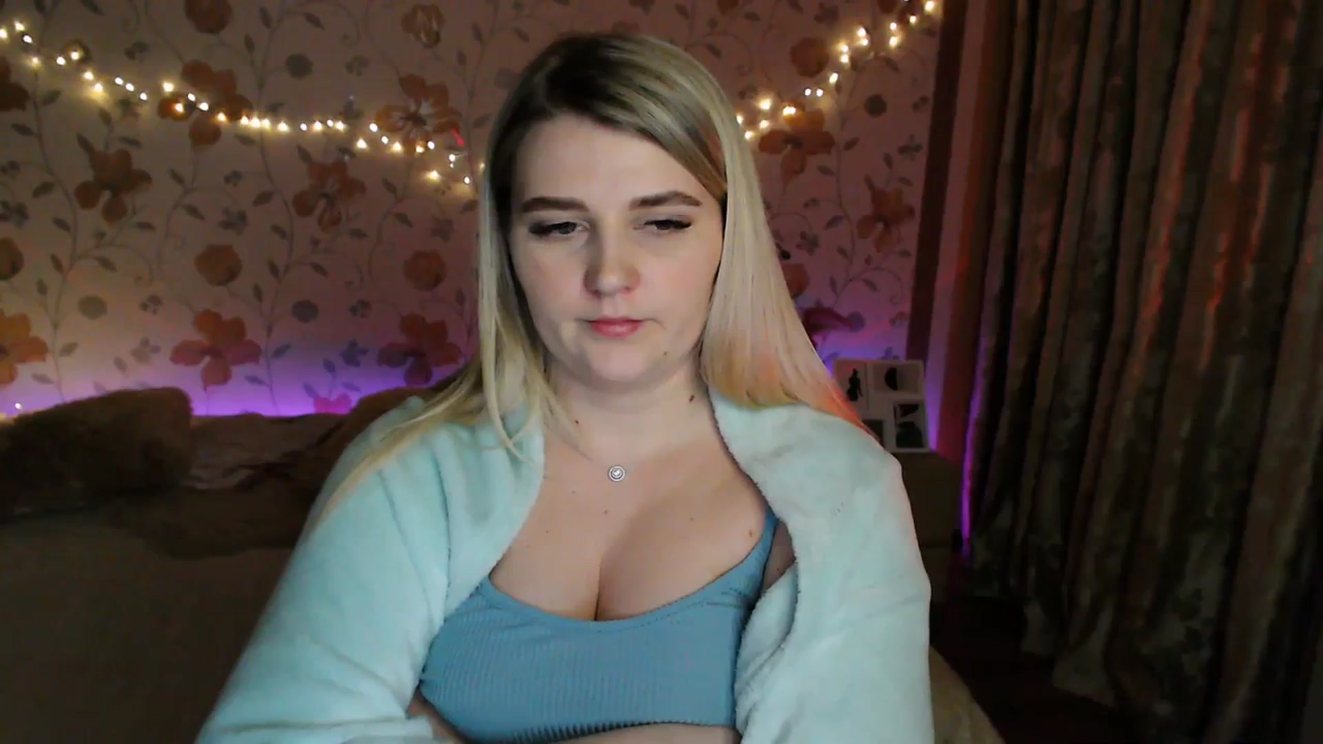 Gallery image thumbnail from Nice_Ass007's myfreecams stream on, 11/24/2023, 03:31 image 18 of 20