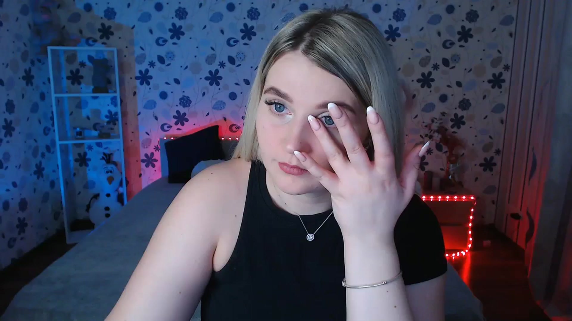 Gallery image thumbnail from Nice_Ass007's myfreecams stream on, 12/25/2023, 21:06 image 4 of 20