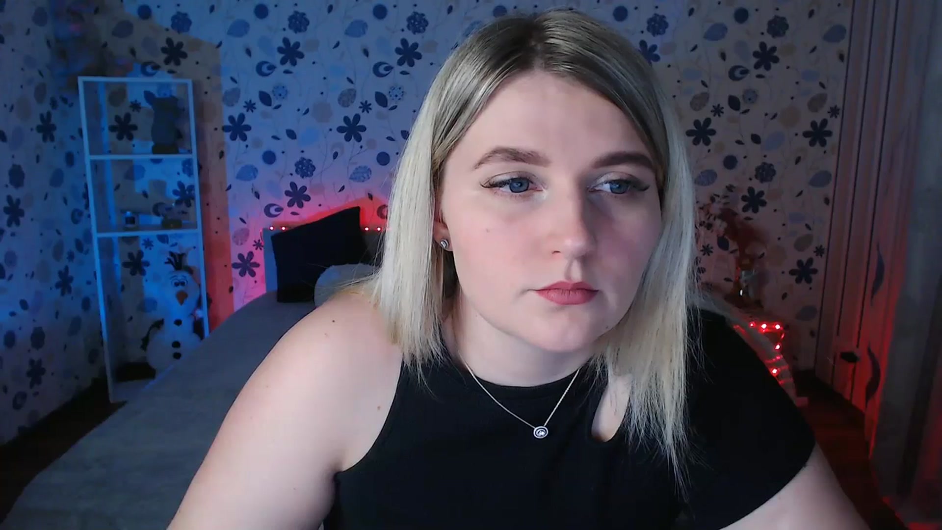 Gallery image thumbnail from Nice_Ass007's myfreecams stream on, 12/25/2023, 21:06 image 16 of 20