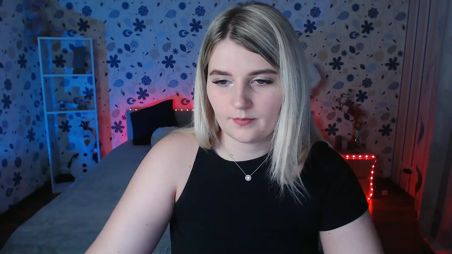 Gallery image thumbnail from Nice_Ass007's myfreecams stream on, 12/25/2023, 22:49 image 15 of 20