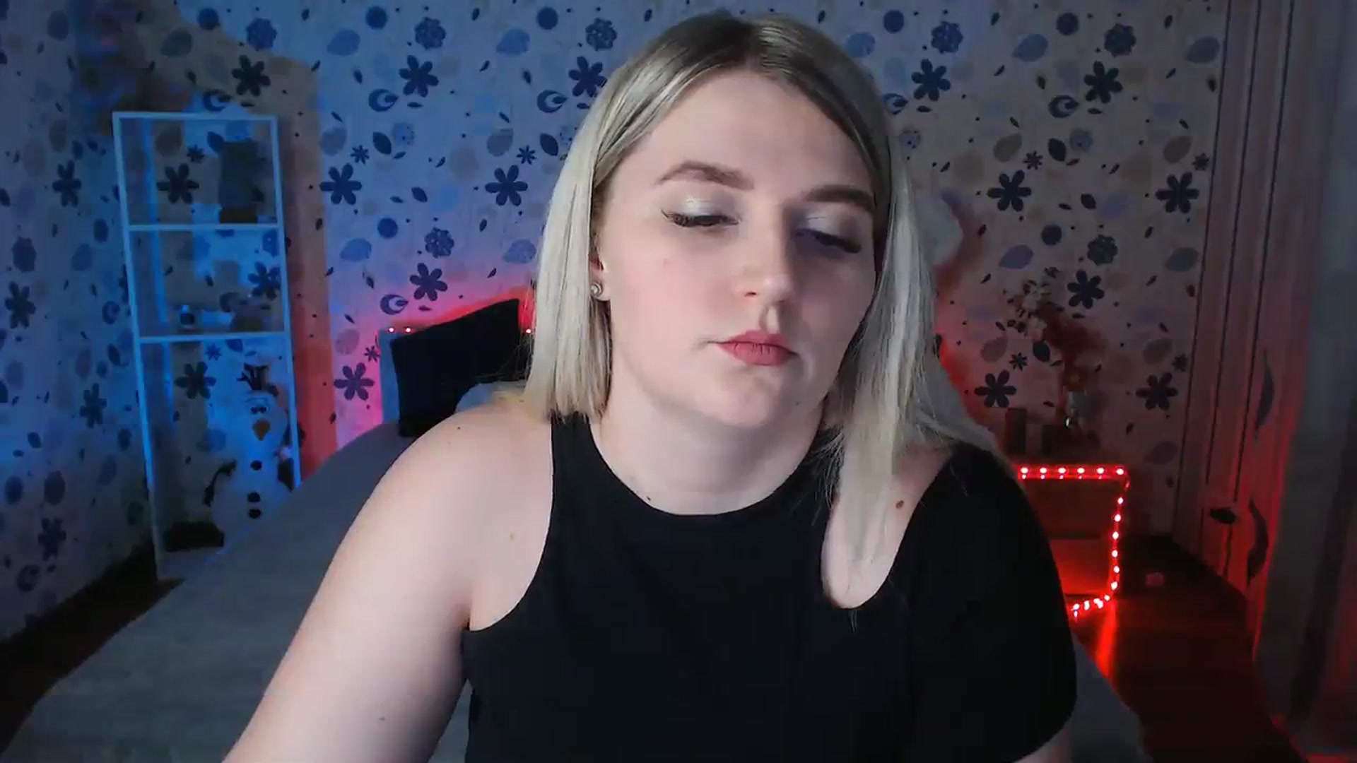 Gallery image thumbnail from Nice_Ass007's myfreecams stream on, 12/25/2023, 22:49 image 3 of 20