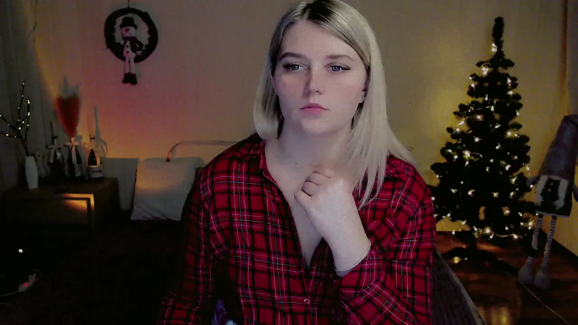 Gallery image thumbnail from Nice_Ass007's myfreecams stream on, 12/27/2023, 03:20 image 10 of 20