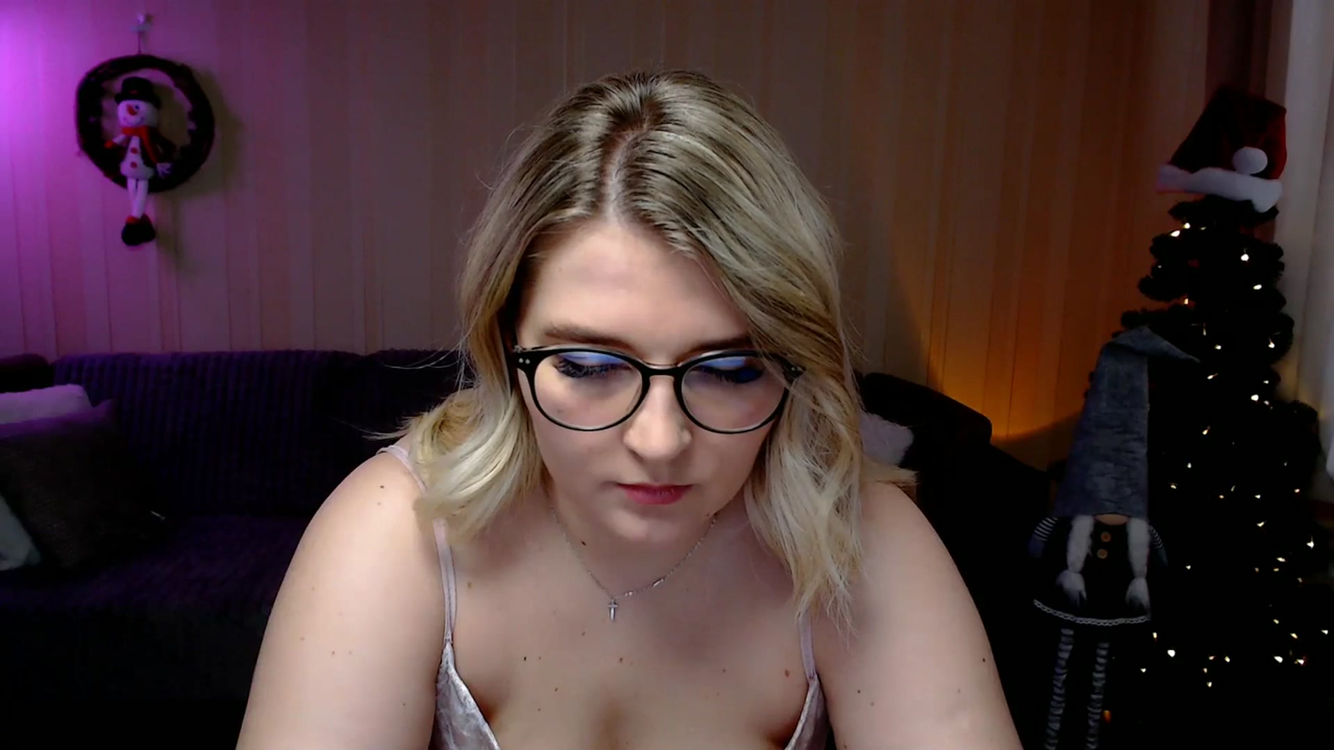 Gallery image thumbnail from Nice_Ass007's myfreecams stream on, 01/20/2024, 11:48 image 6 of 20