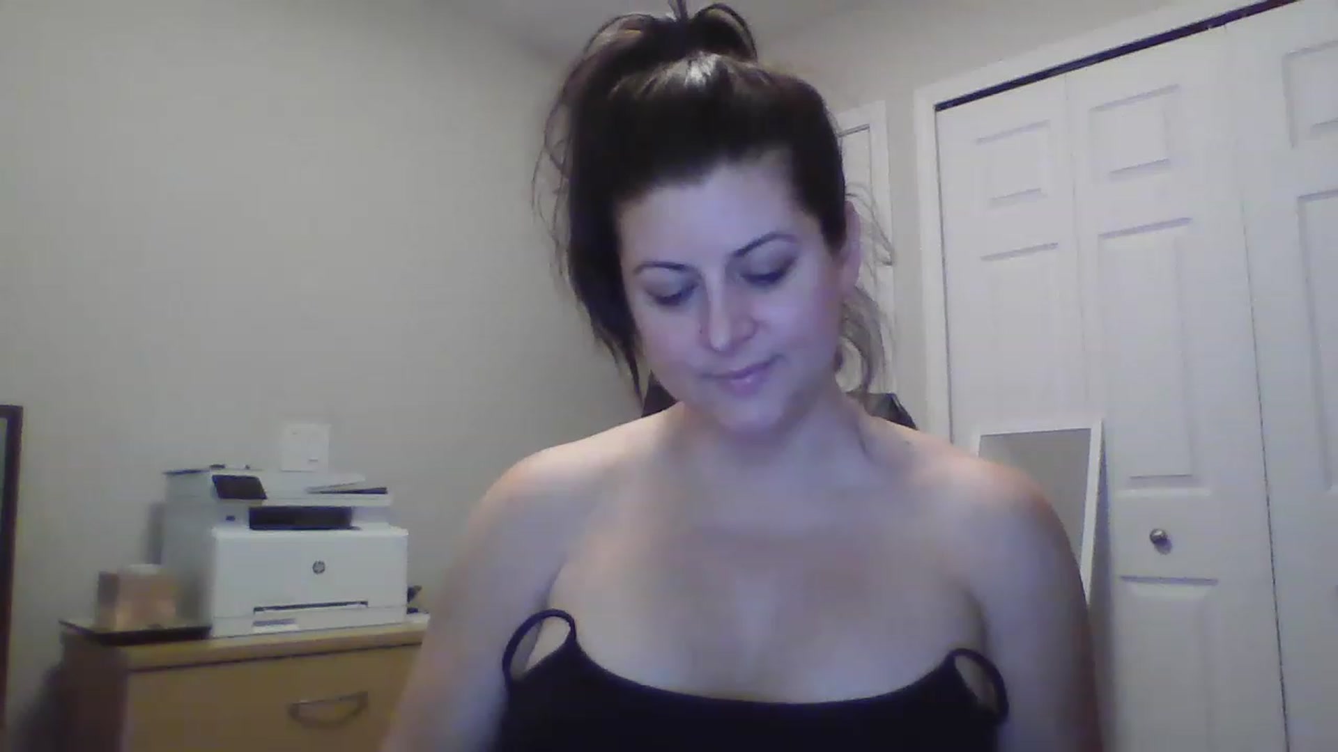 Gallery image thumbnail from Nice_nSpice's myfreecams stream on, 11/26/2022, 20:51 image 16 of 20