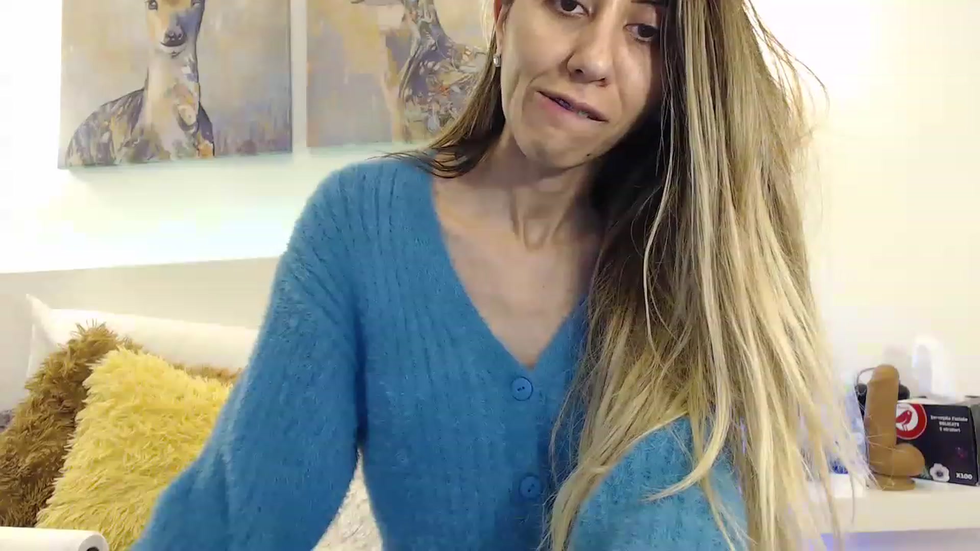 Gallery image thumbnail from Nicebitch23's myfreecams stream on, 11/21/2022, 12:31 image 19 of 20