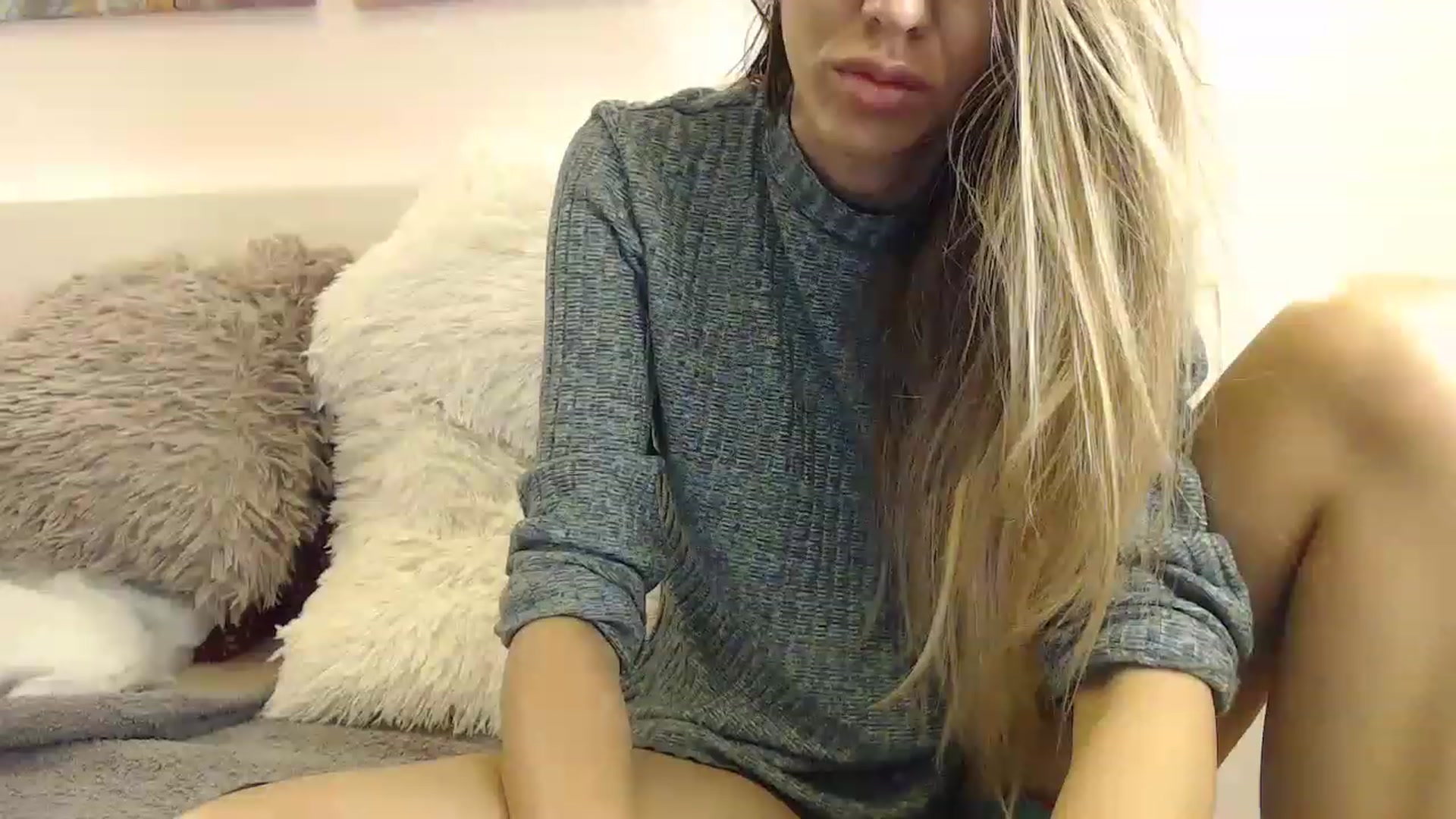 Gallery image thumbnail from Nicebitch23's myfreecams stream on, 12/06/2022, 12:22 image 3 of 20