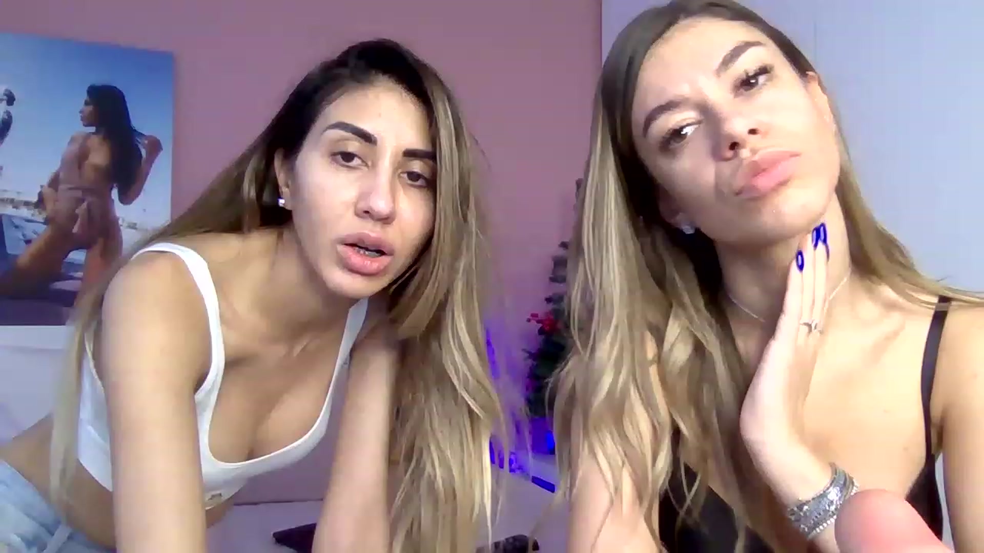 Gallery image thumbnail from Nicebitch23's myfreecams stream on, 01/03/2023, 12:40 image 13 of 20
